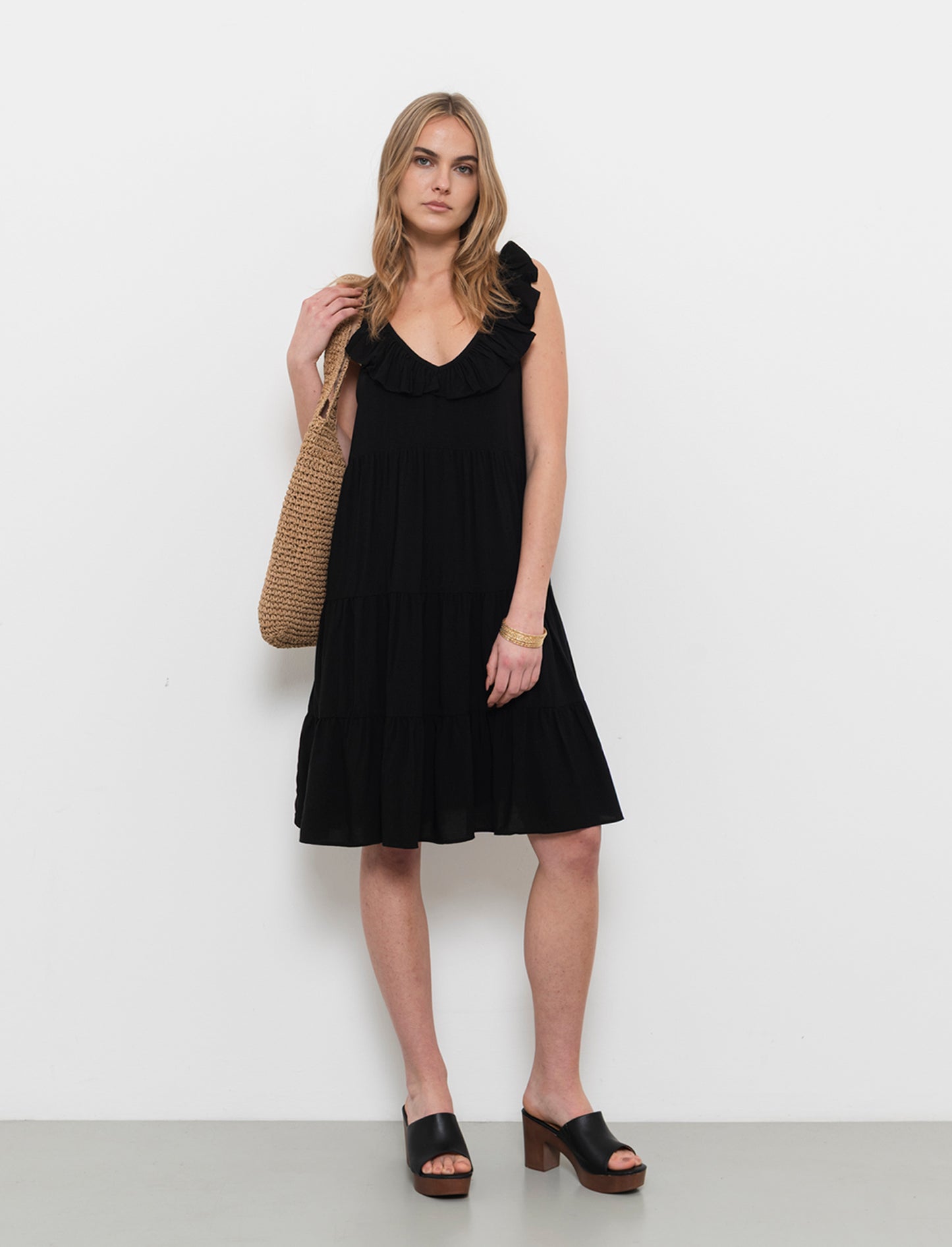 Vestito corto con rouches da donna - Nero