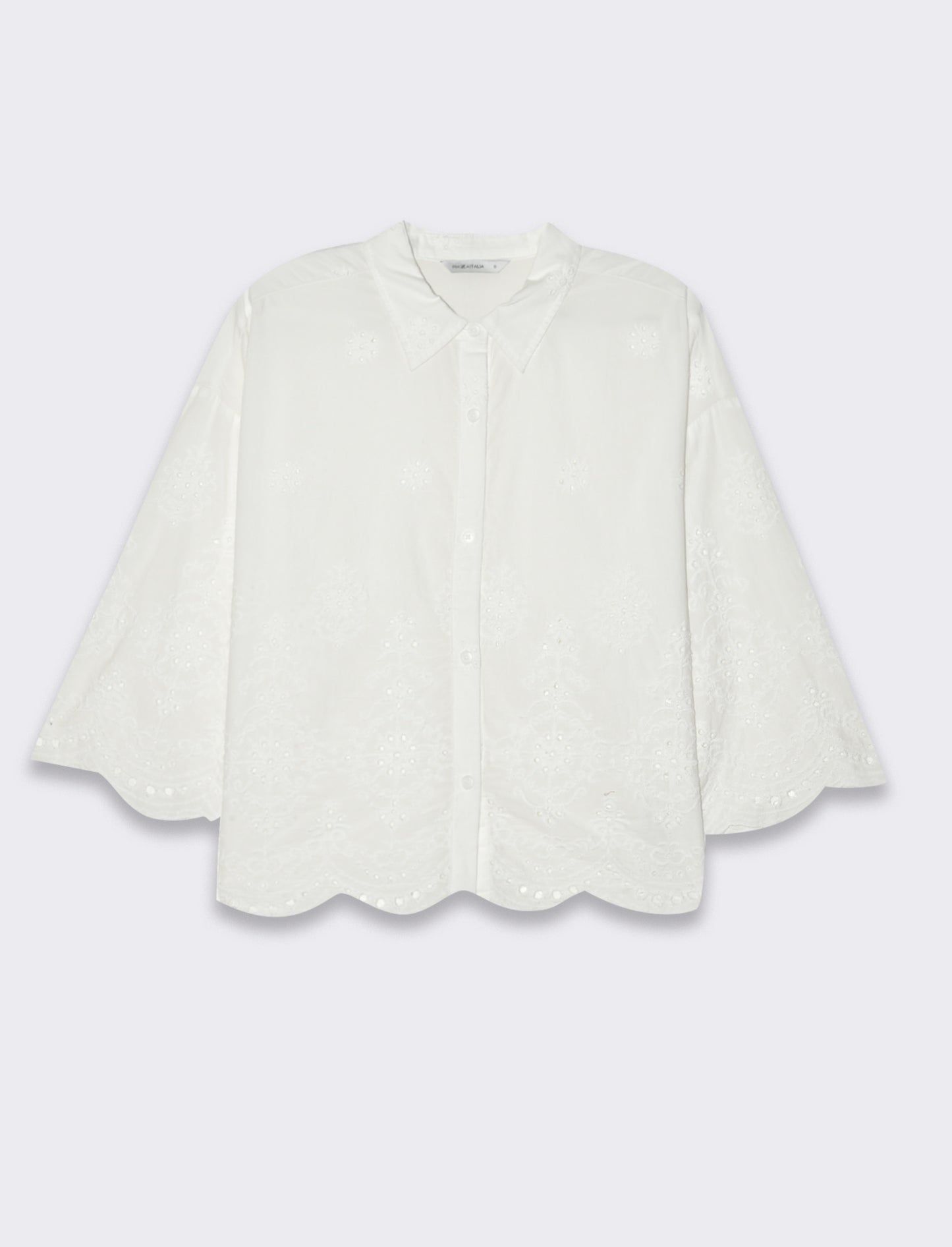 Woman's lace shirt elegance for every occasion - White