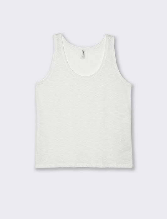 Woman's basic tank top for everyday wear - White
