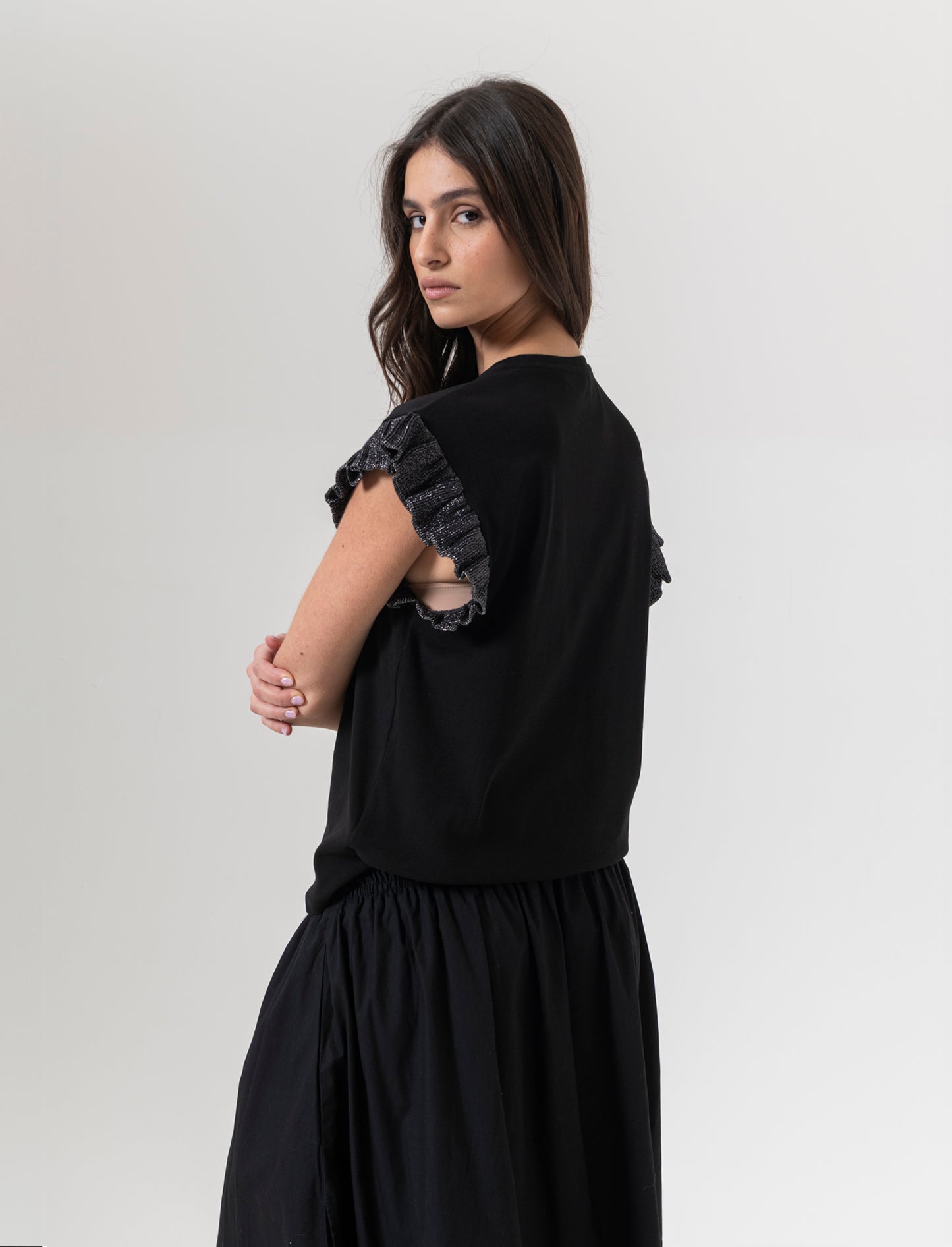 T-shirt con rouches da donna - Nero
