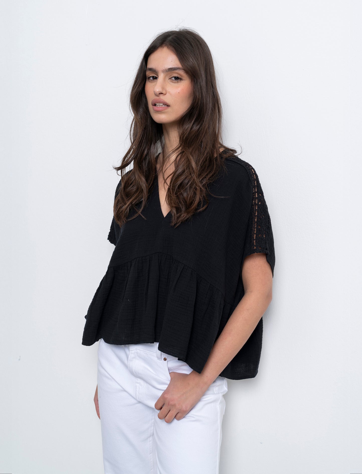 Top con inserto di pizzo da donna - Nero