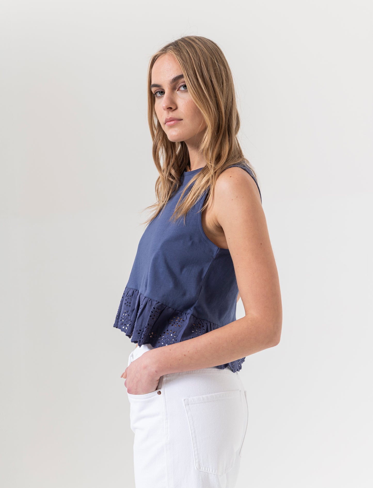 Top con volant da donna - Mirtillo