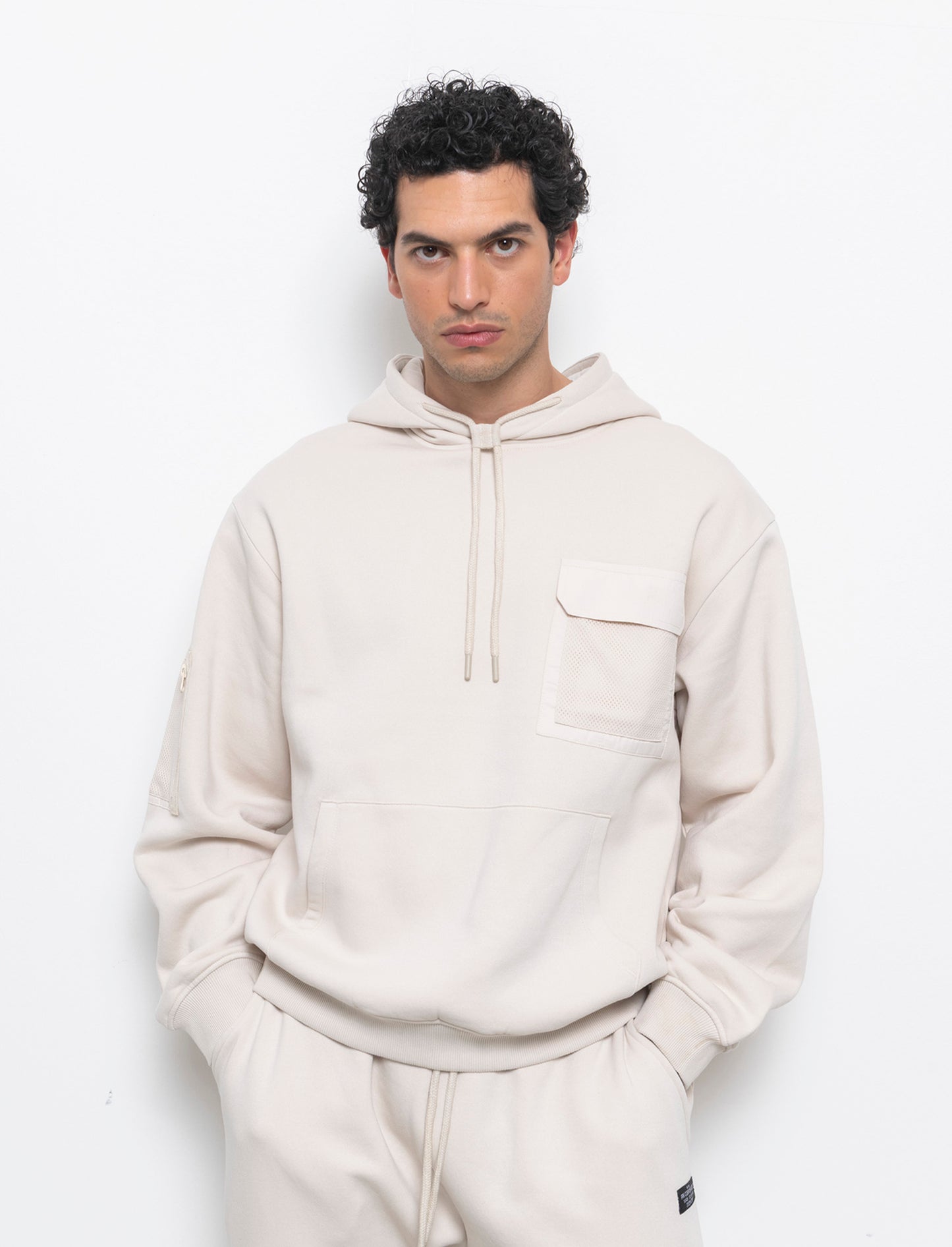 Felpa con stampe e cappuccio da uomo - Beige ecru