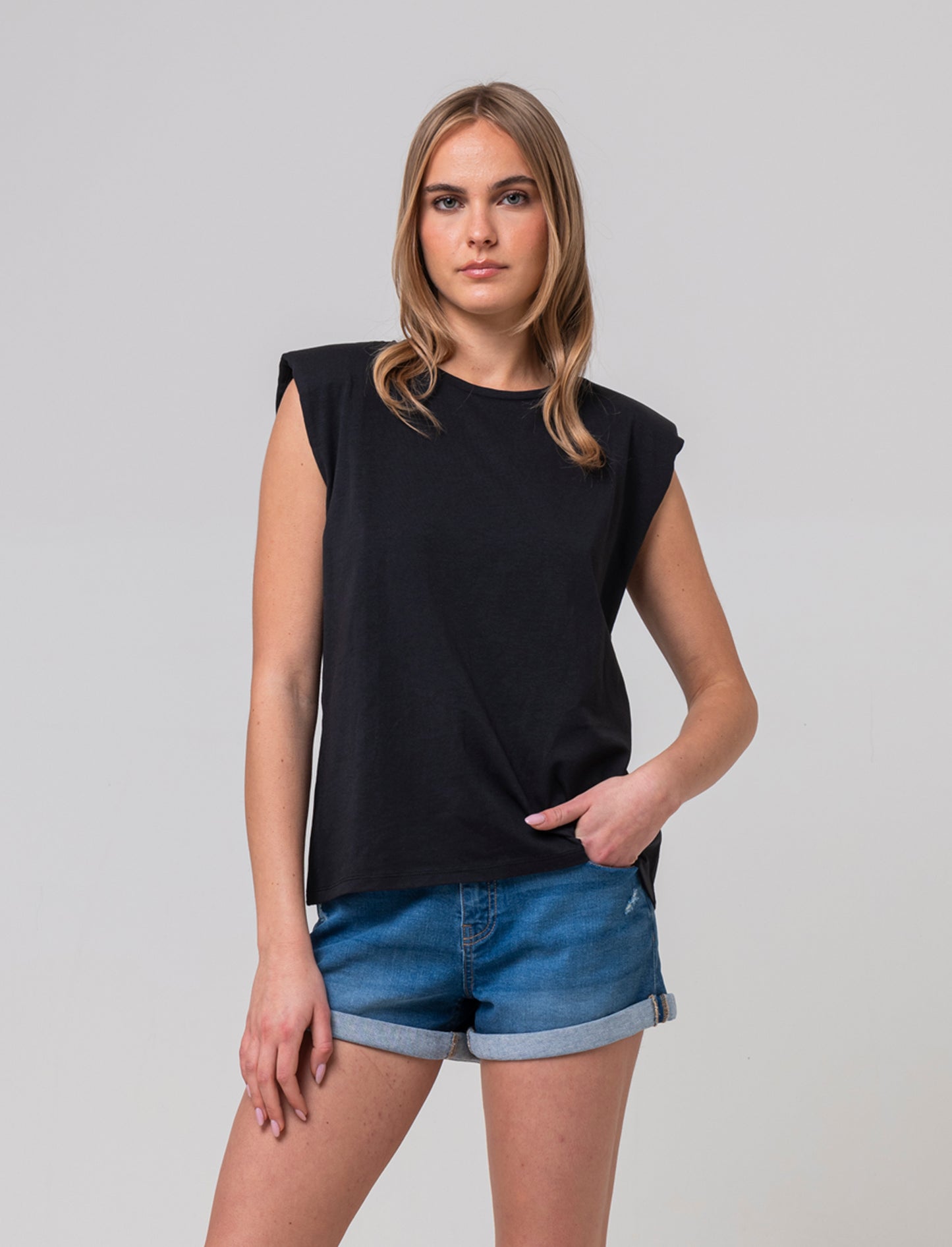 Woman's strappy t-shirt for stylish comfort - Black