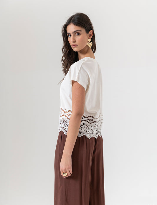 T-shirt con pizzo da donna - Avorio
