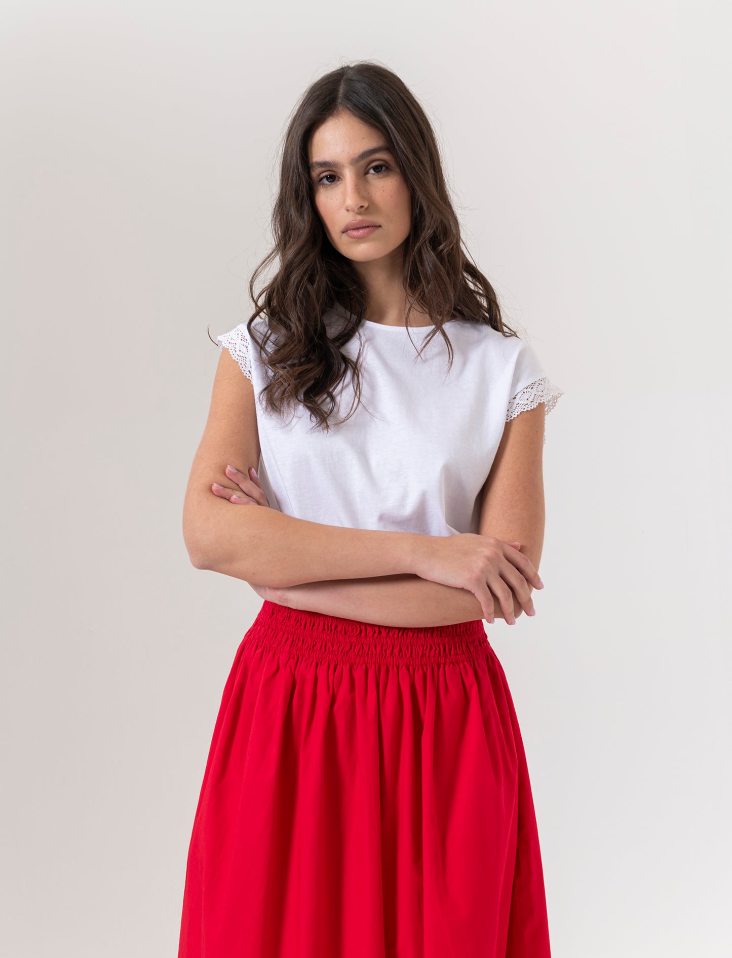 T-shirt con inserto in pizzo da donna - Bianco