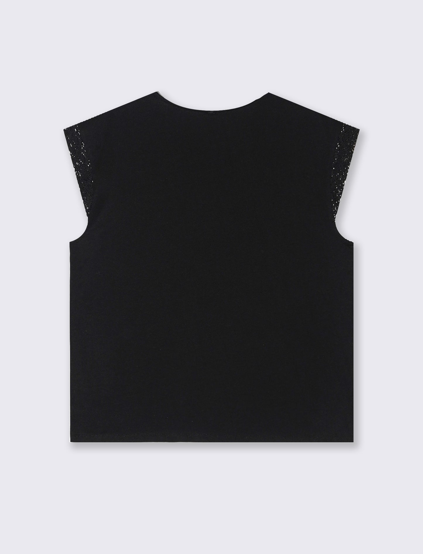 Woman's lace insert t-shirt for stylish comfort - Black