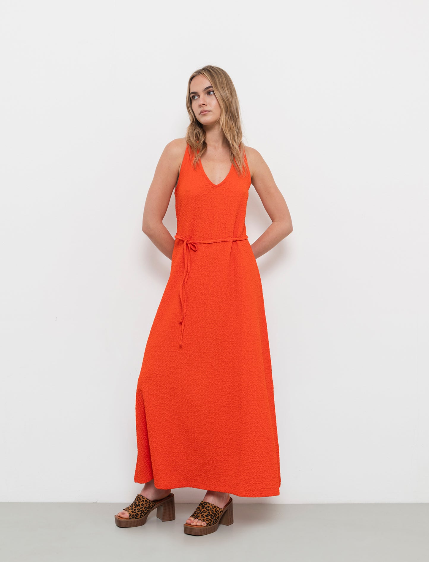 Vestito lungo con cintura da donna - Arancio