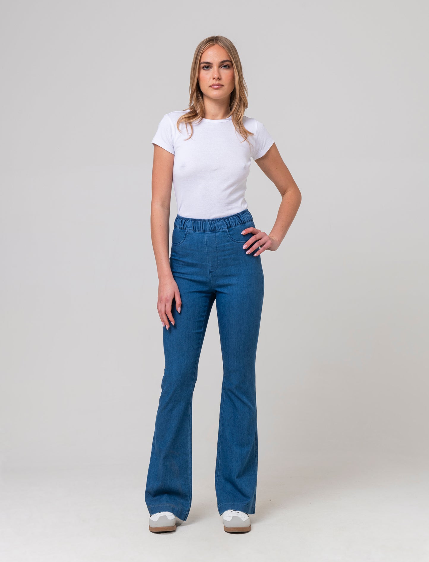Pantalone a zampa da donna - Denim