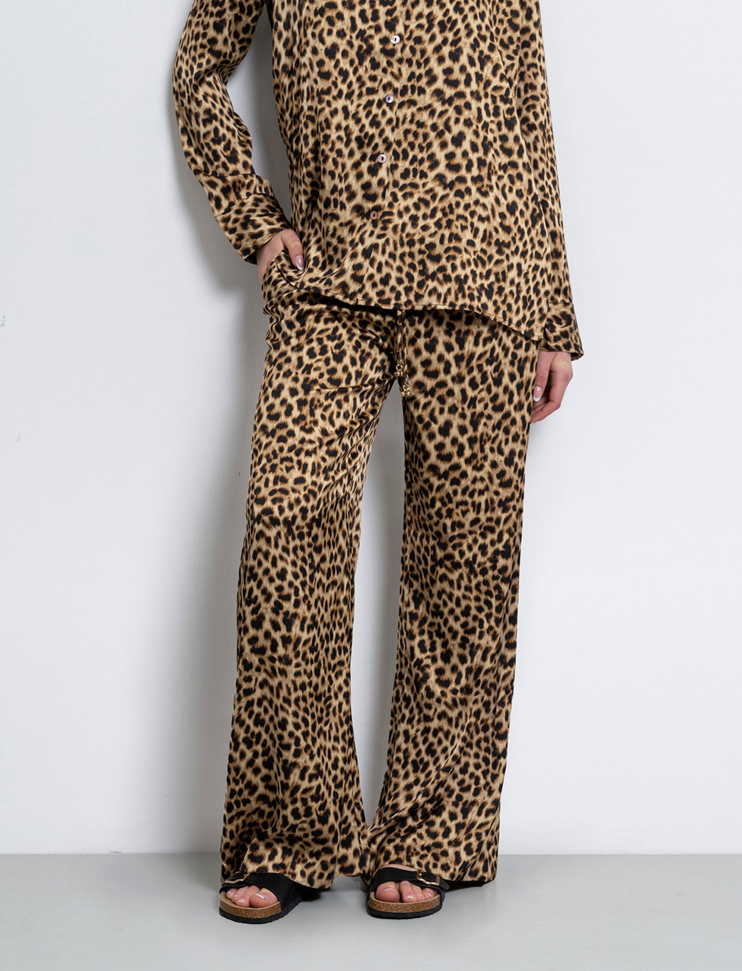 Pantalone con elastico e culisse da donna - var 1