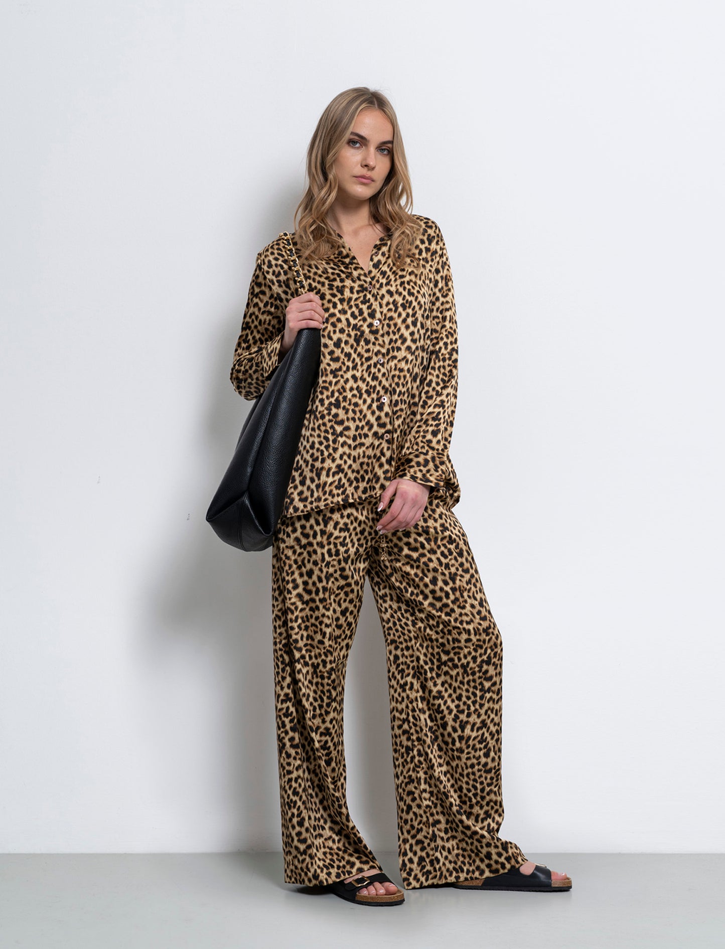 Pantalone con elastico e culisse da donna - var 1