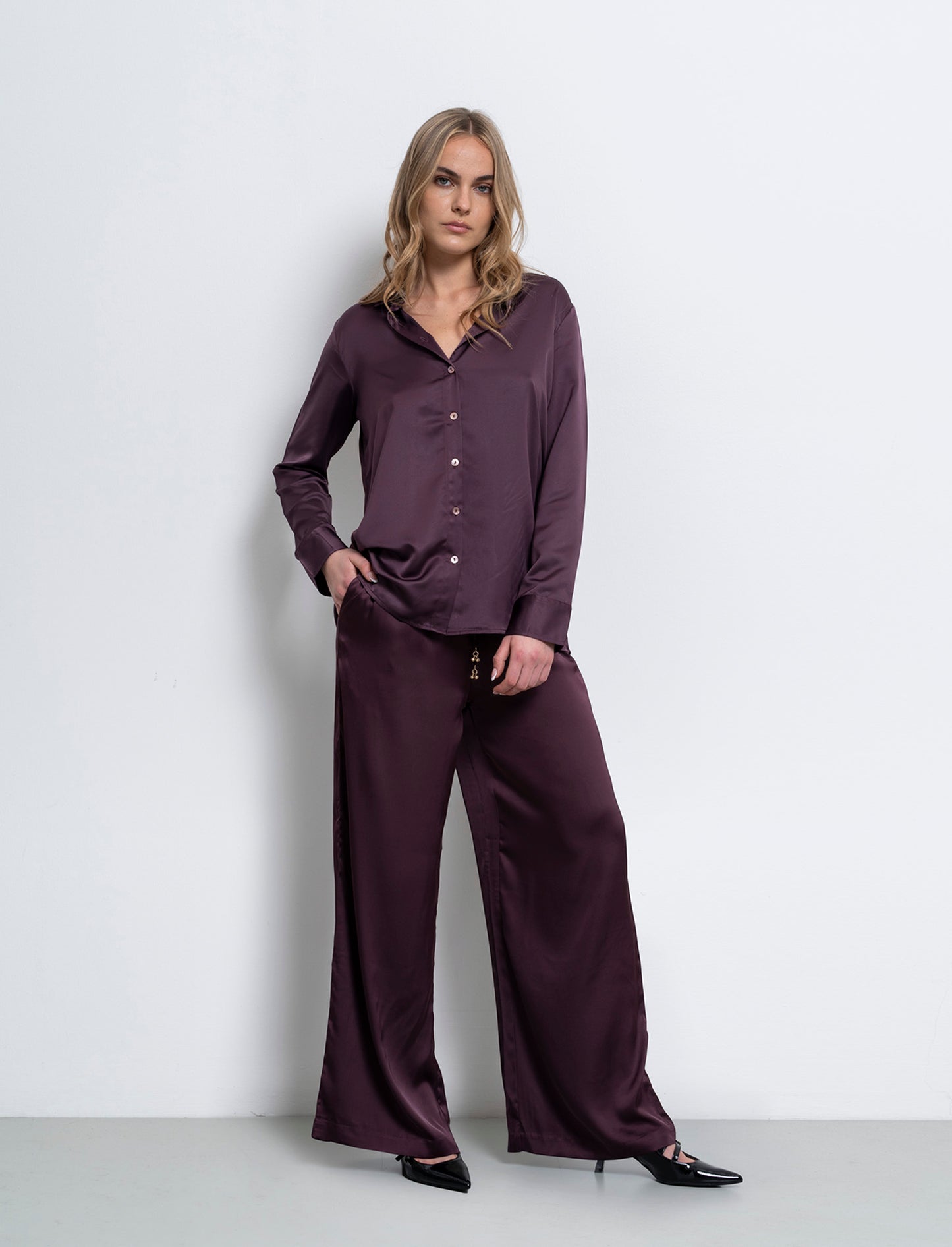 Pantalone con elastico e culisse da donna - Viola