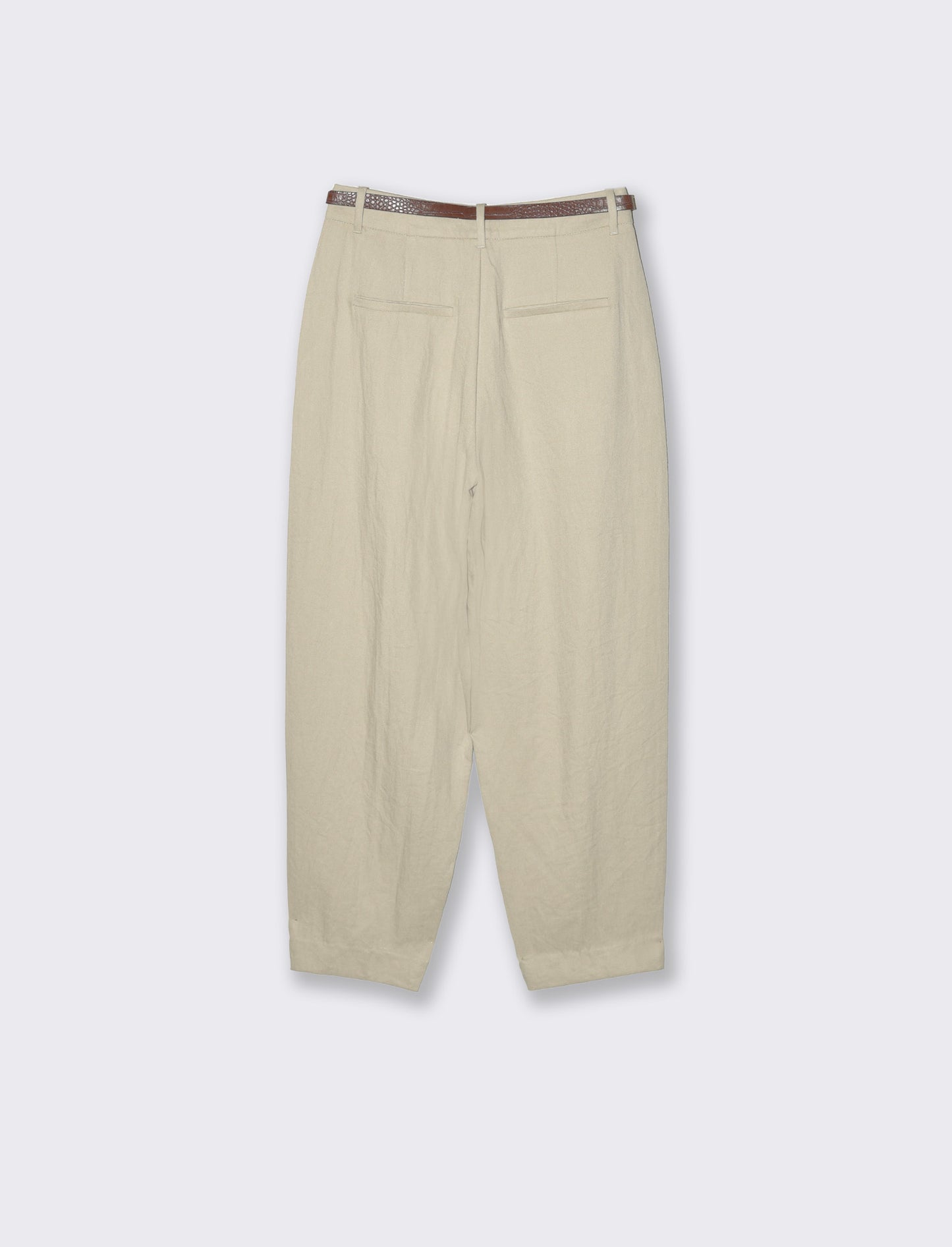 Woman's belted pants for stylish comfort - Brown