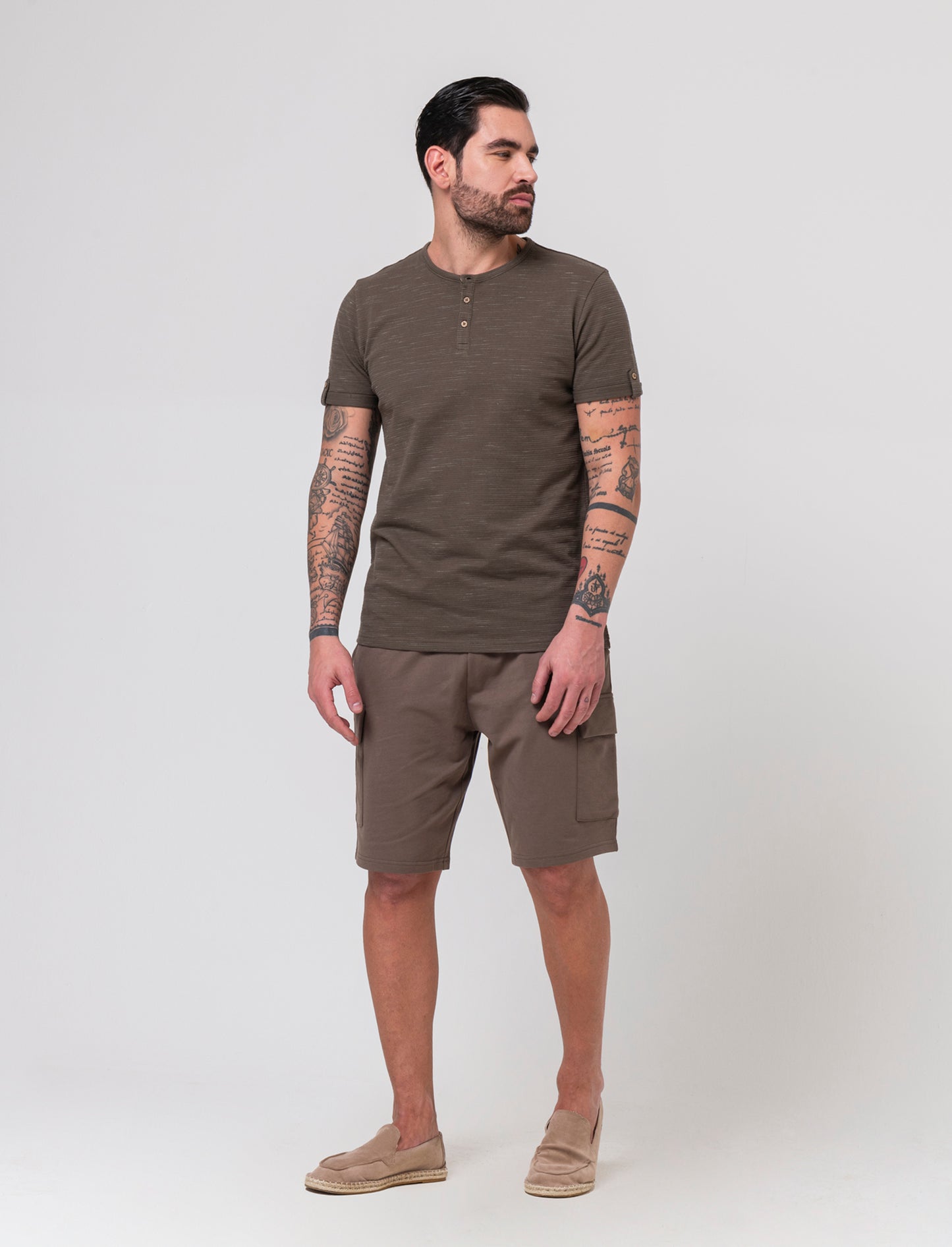 T-shirt serafino struttura slub injected da uomo - Verde kaki
