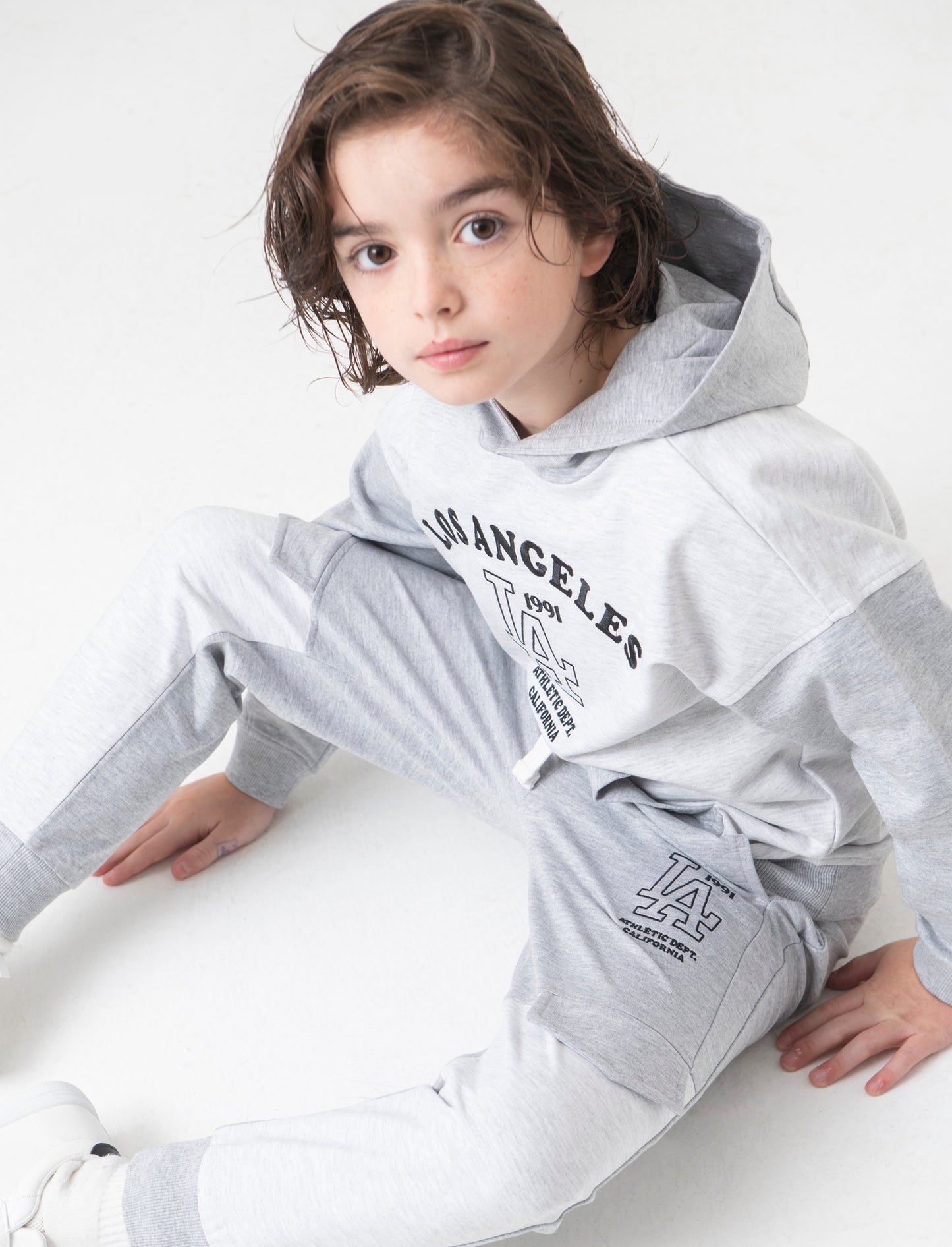 Jogger bicolor da bambino - Grigio mel.