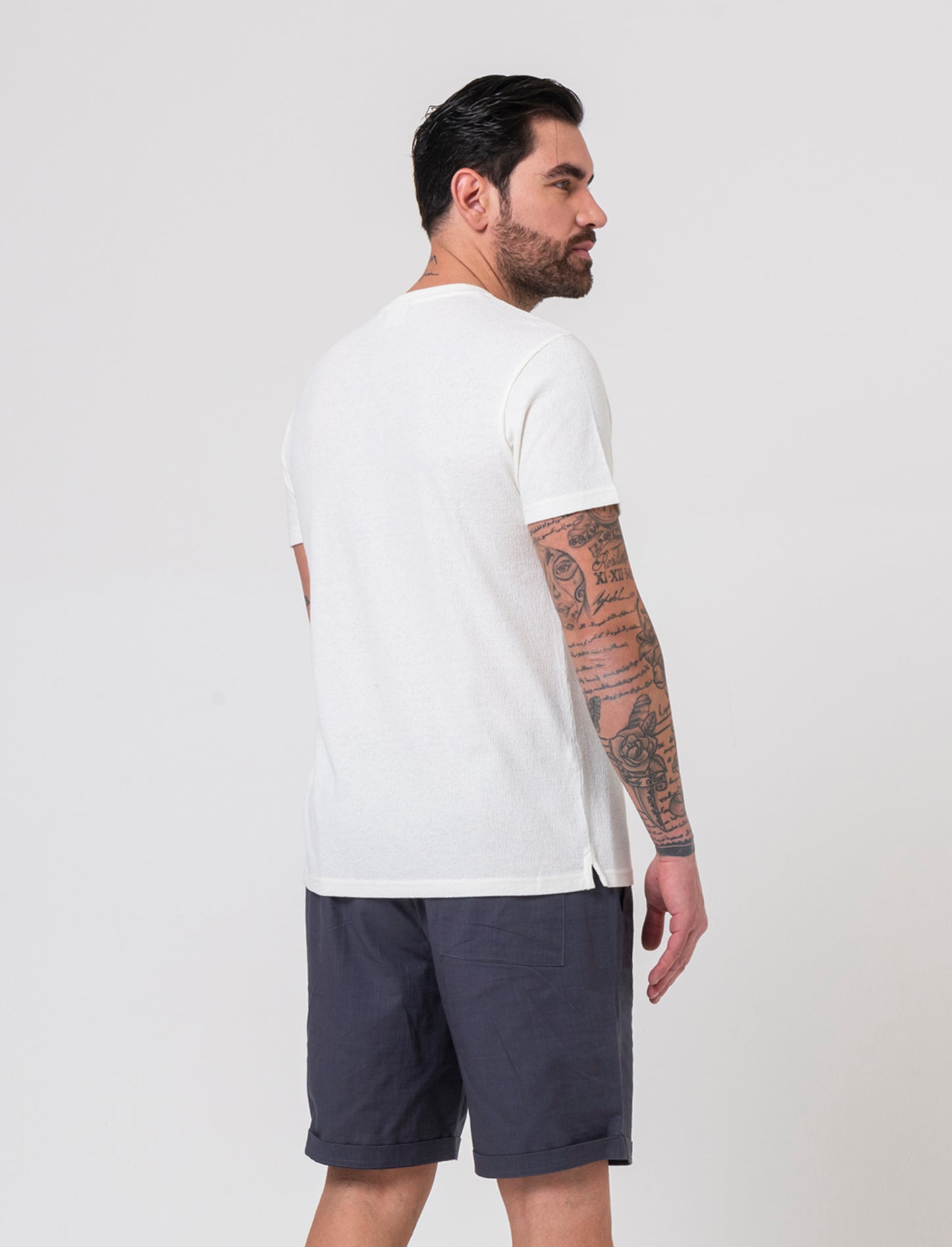 T-shirt serafino struttura jacquard da uomo - Bianco sporco
