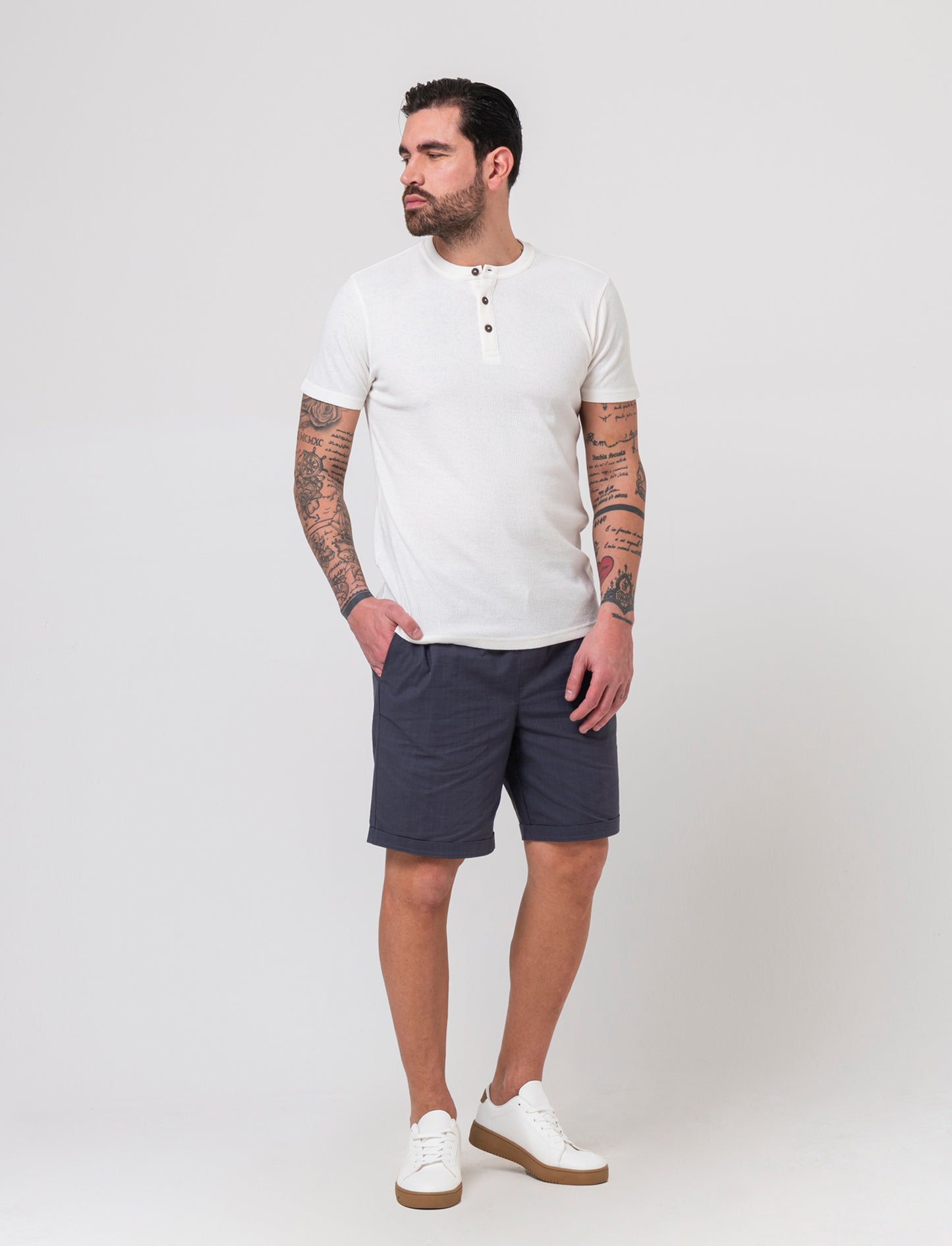 T-shirt serafino struttura jacquard da uomo - Bianco sporco