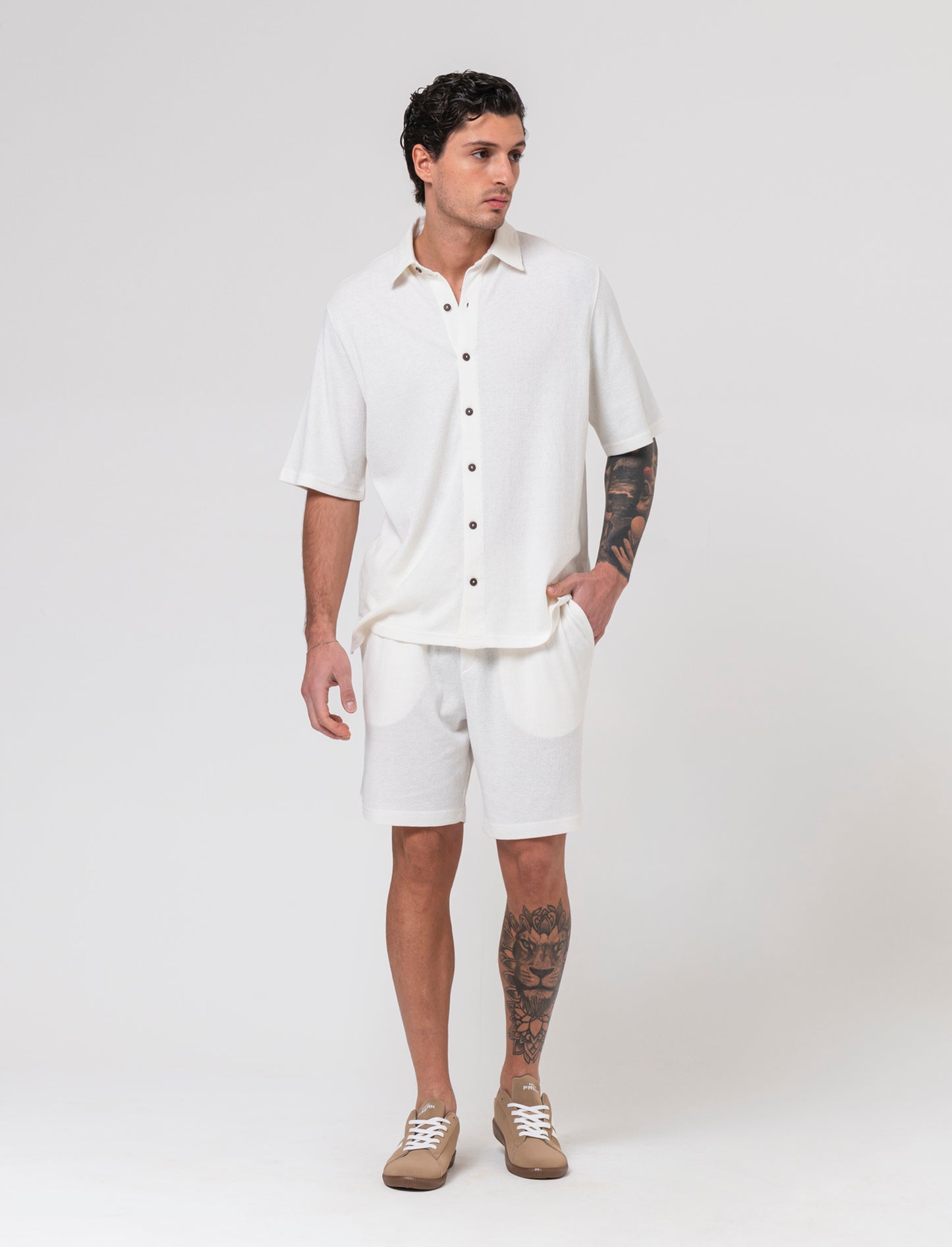 Man's jacquard structure jogger bermuda shorts - White