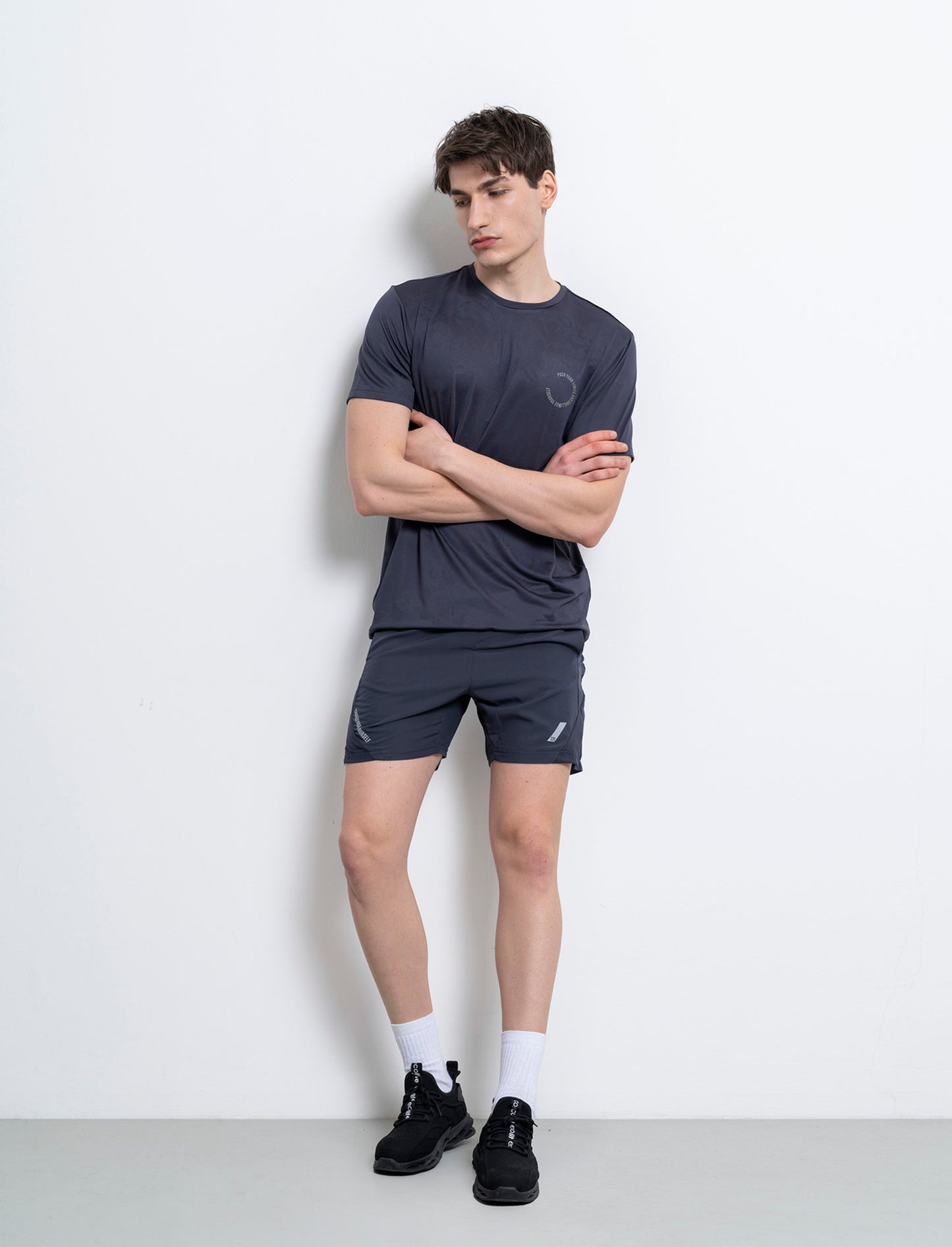 Shorts da allenamento in tessuto tecnico leggero da uomo - Avion