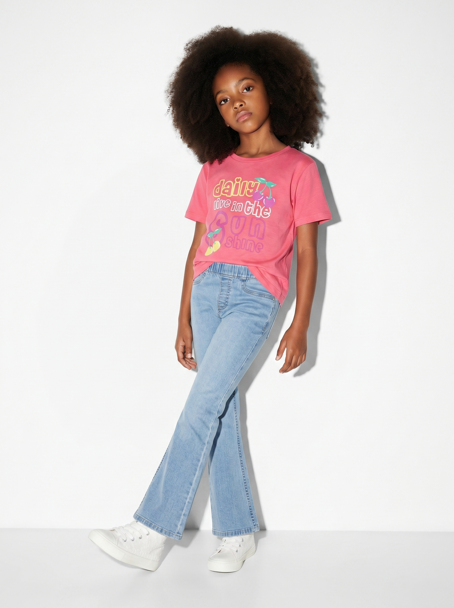 Girls' T-shirt with print and slits - Pink