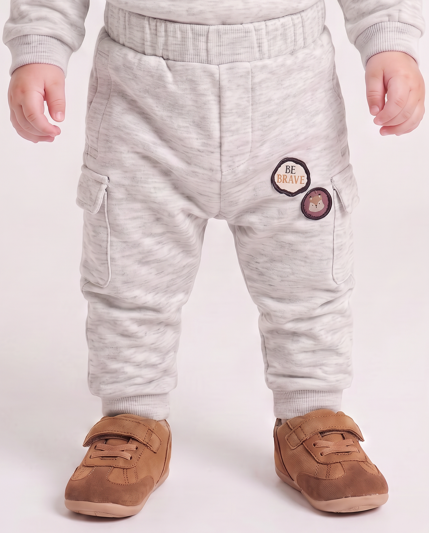 Sporty joggers with side pockets - Grey