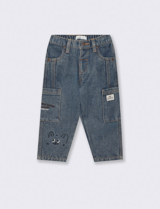 Jeans ampi con ricami e tasconi laterali - Denim