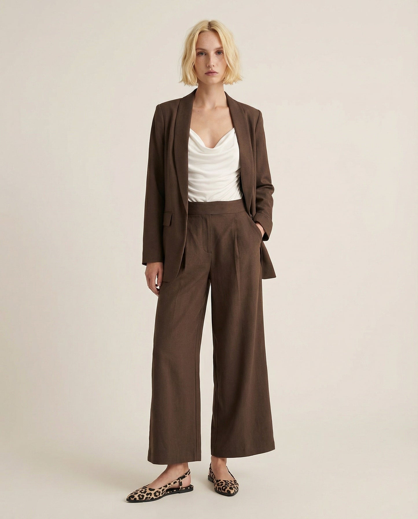 Pantalone over con pieghe in vita ed elastico - Moro