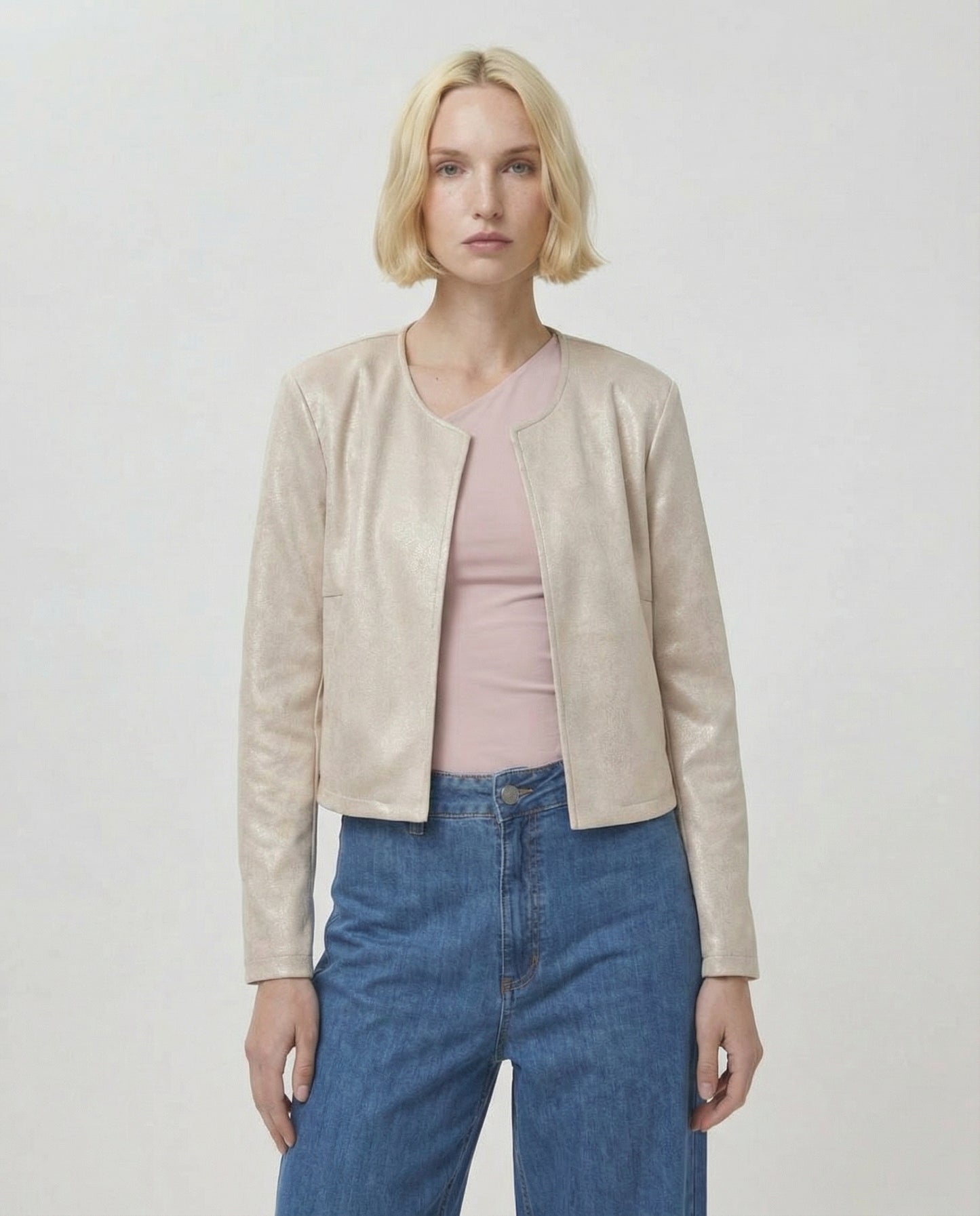 Giacca corta in tessuto suede - Vaniglia