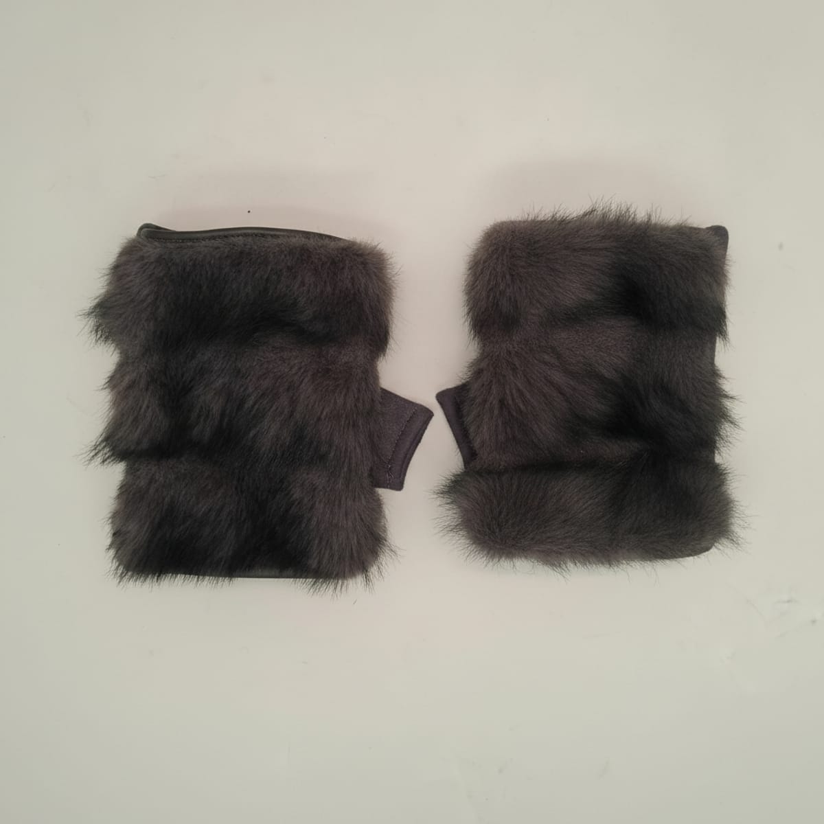 Guanti senza dita in finta pelliccia - Nero