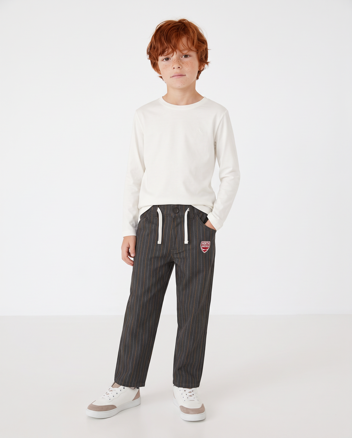 Striped pants with patch and belt - Pattern