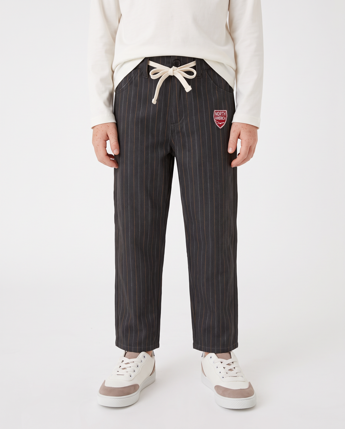 Striped pants with patch and belt - Pattern