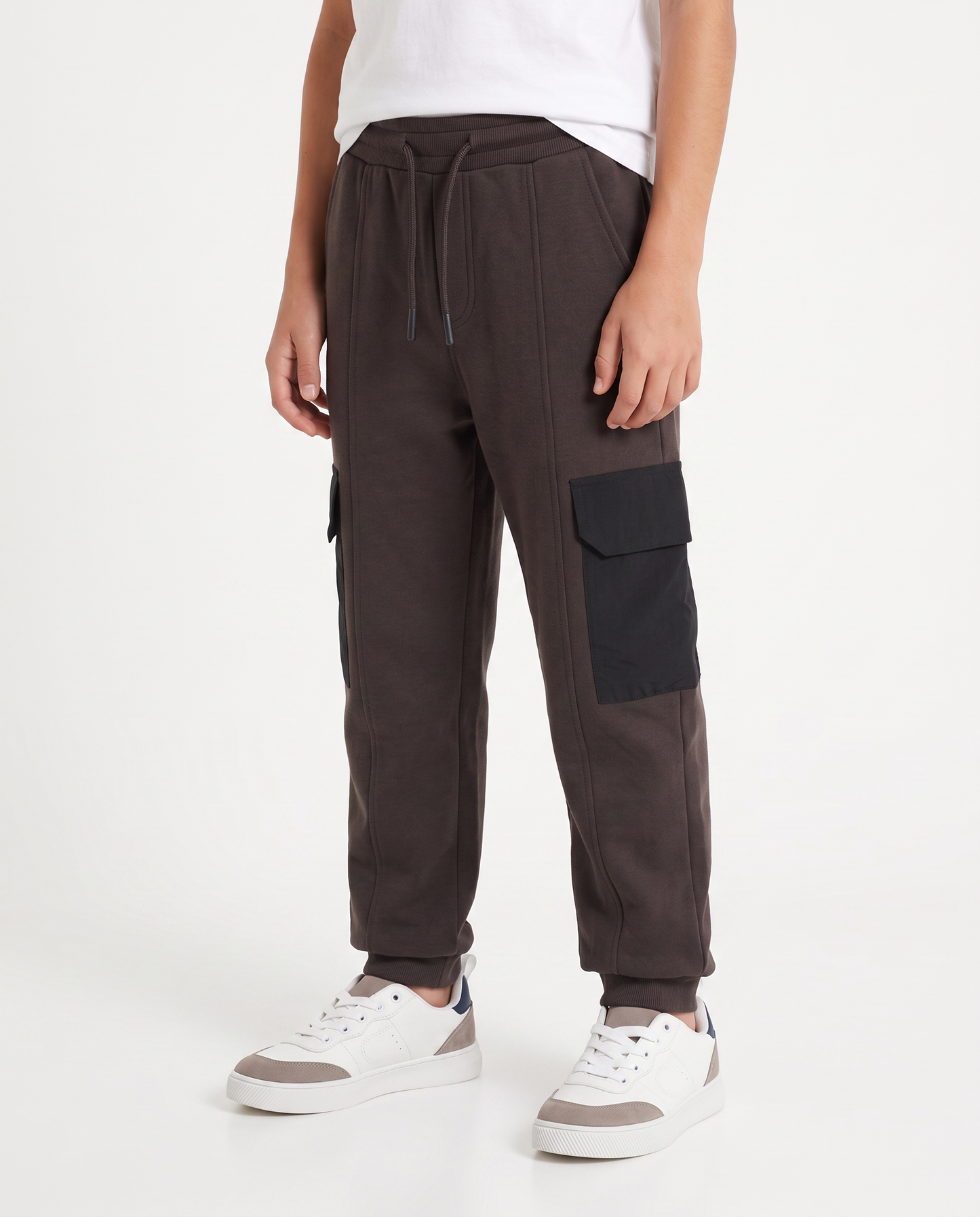 Pantaloni sportivi cargo in felpa morbida - Marrone scuro