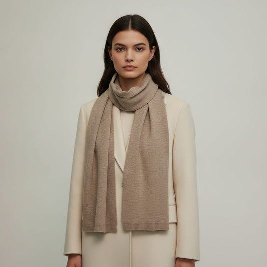 Sciarpa in maglia goffrata elegante - Beige