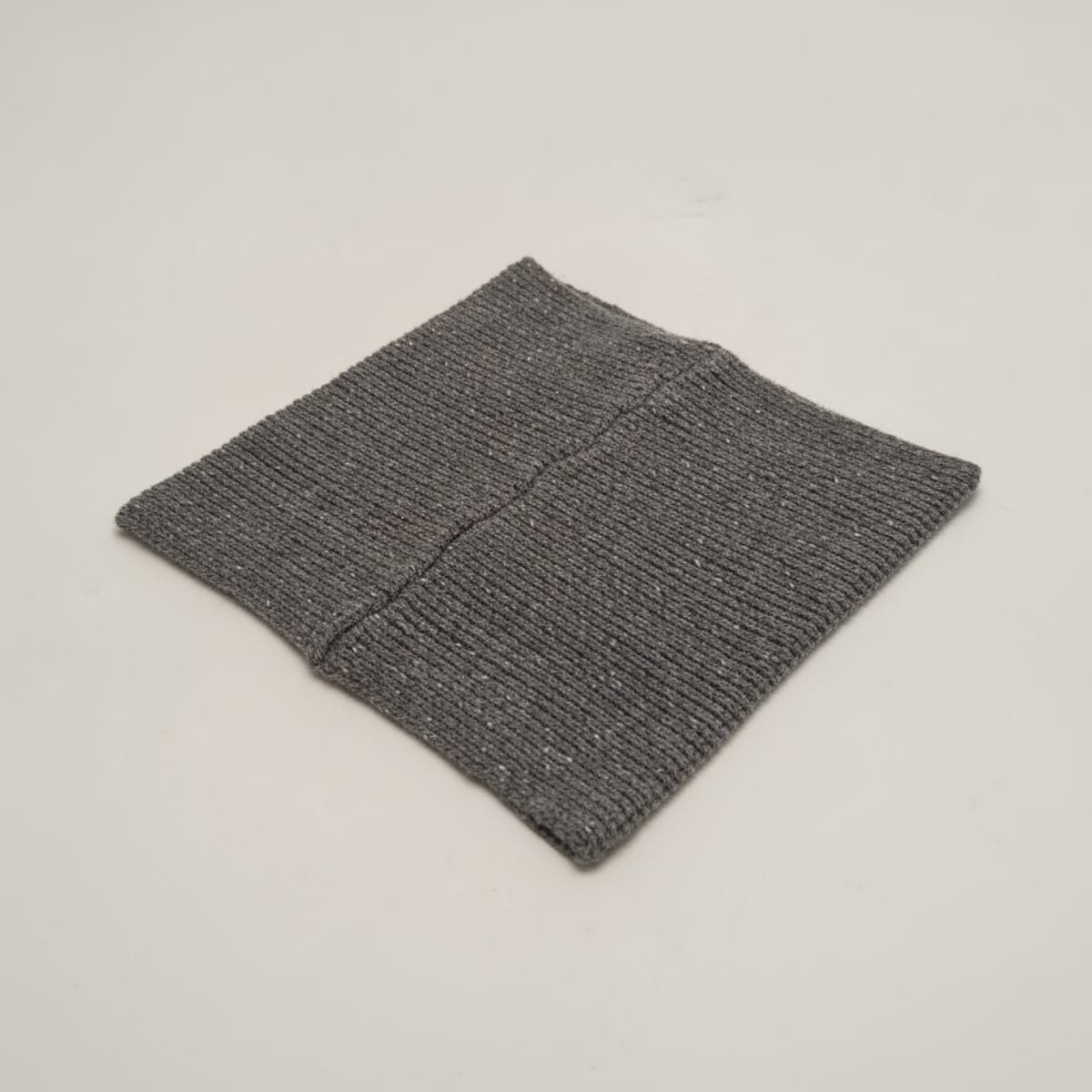 Medium weight knit men's collar - Grey