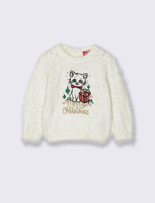 Cozy and fuzzy Christmas sweater - White