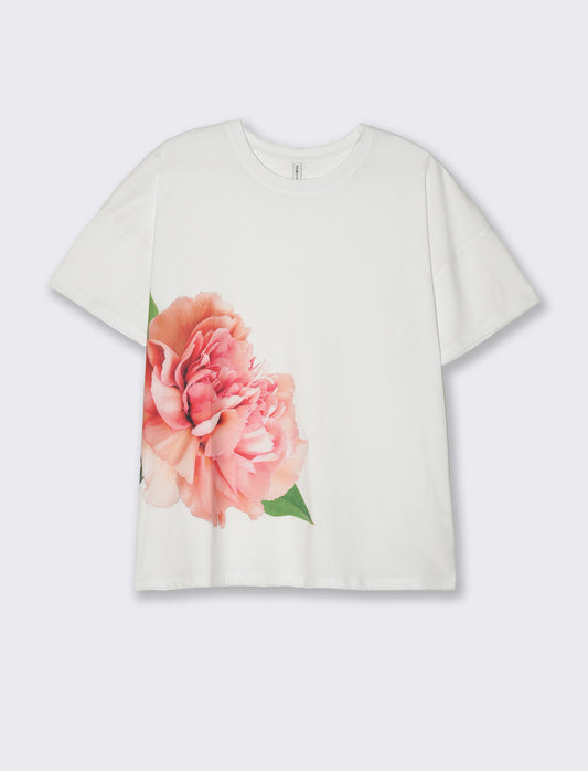 Woman's printed graphic t-shirt for casual wear - 