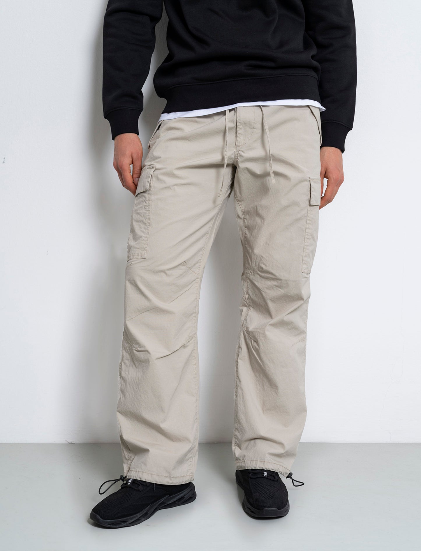 Pantaloni cargo parachute fit da uomo - Grigio ghiaccio