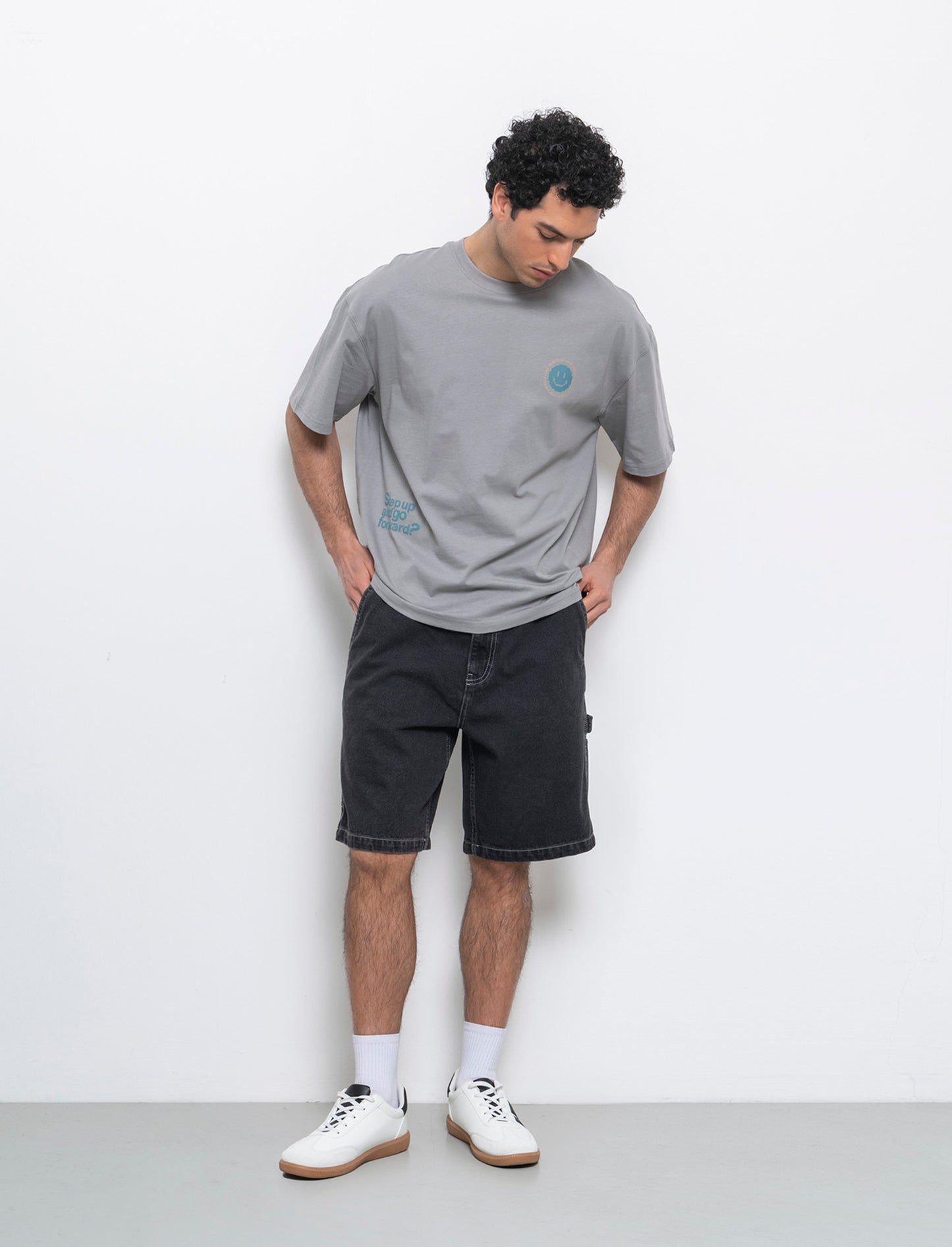 T-shirt boxy fit in cotone con stampe da uomo - Grigio