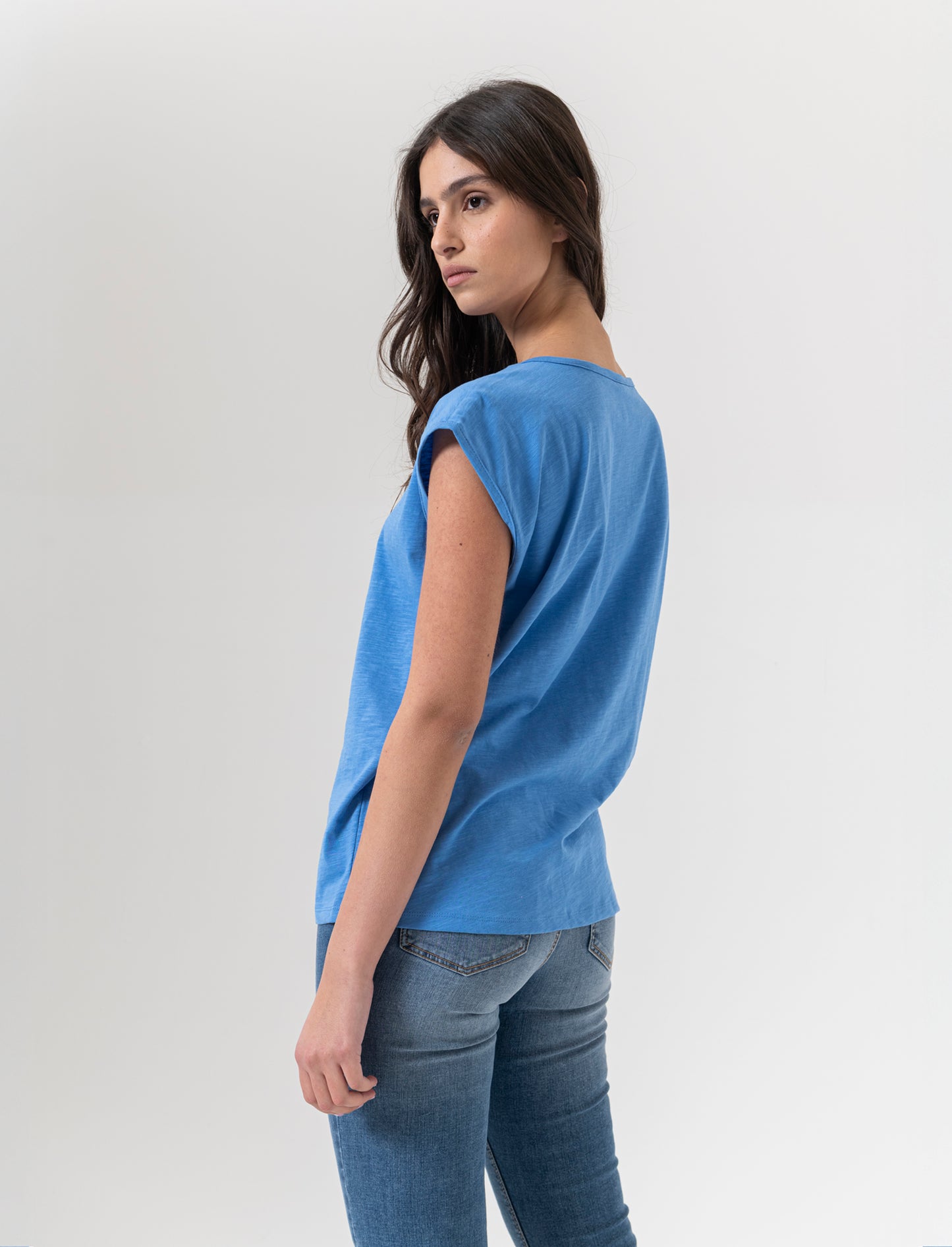 T-shirt con incrocio da donna - Bluette