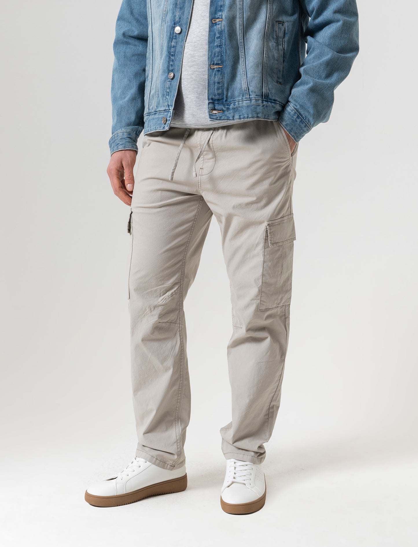 Pantaloni cargo straight fit da uomo - Verde salvia