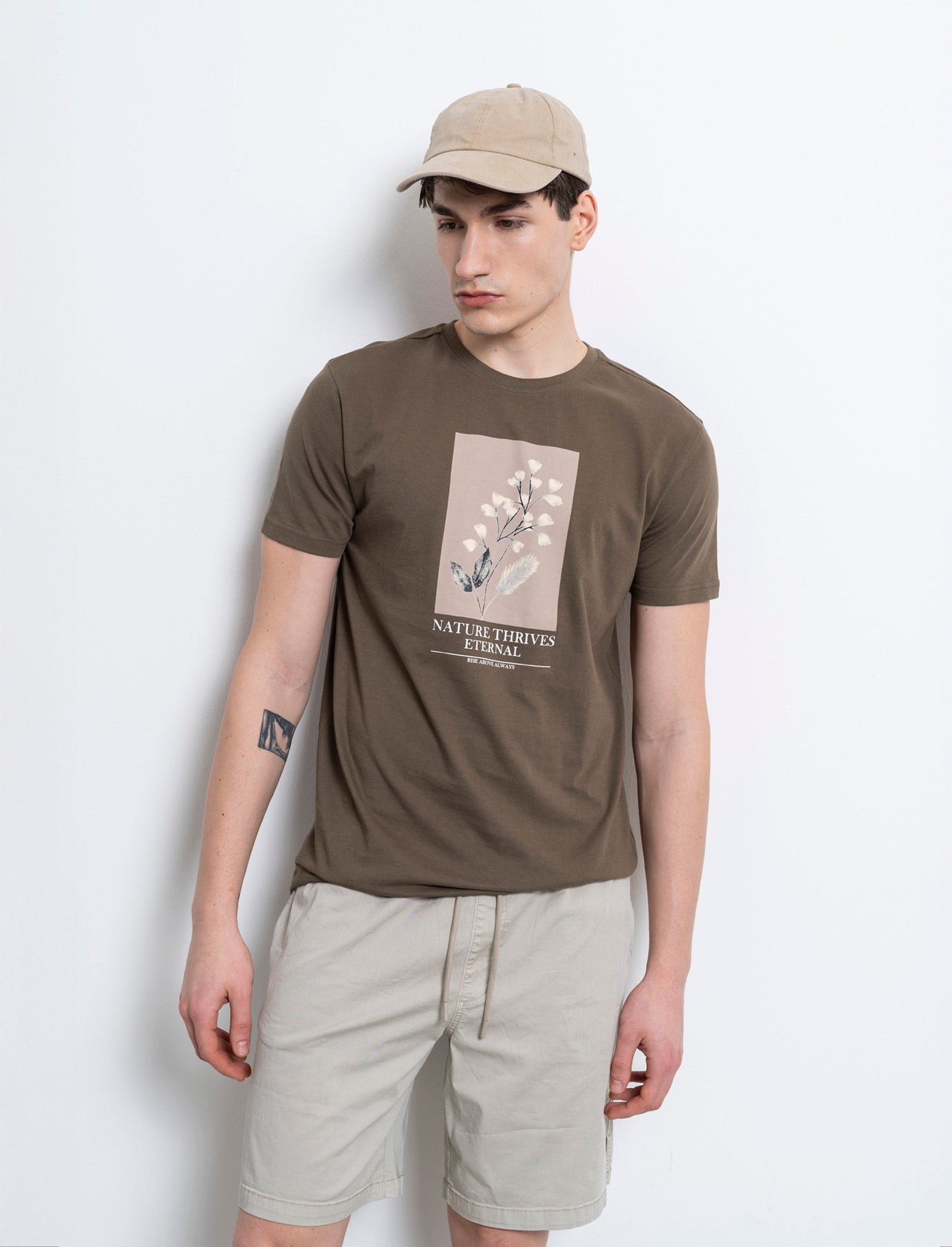 T-shirt regular fit con stampa da uomo - Verde kaki