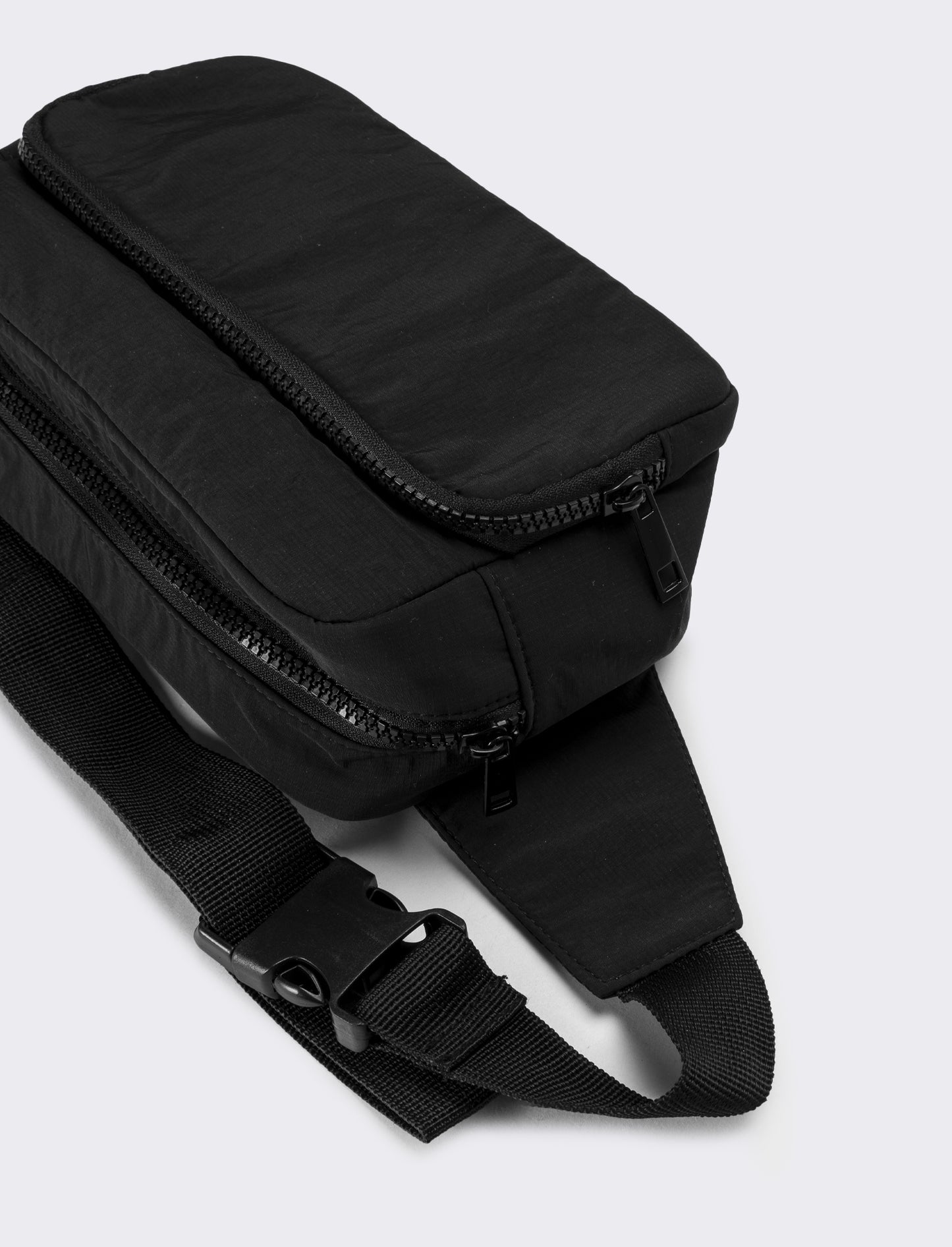 Marsupio uomo con zip avanti - Nero