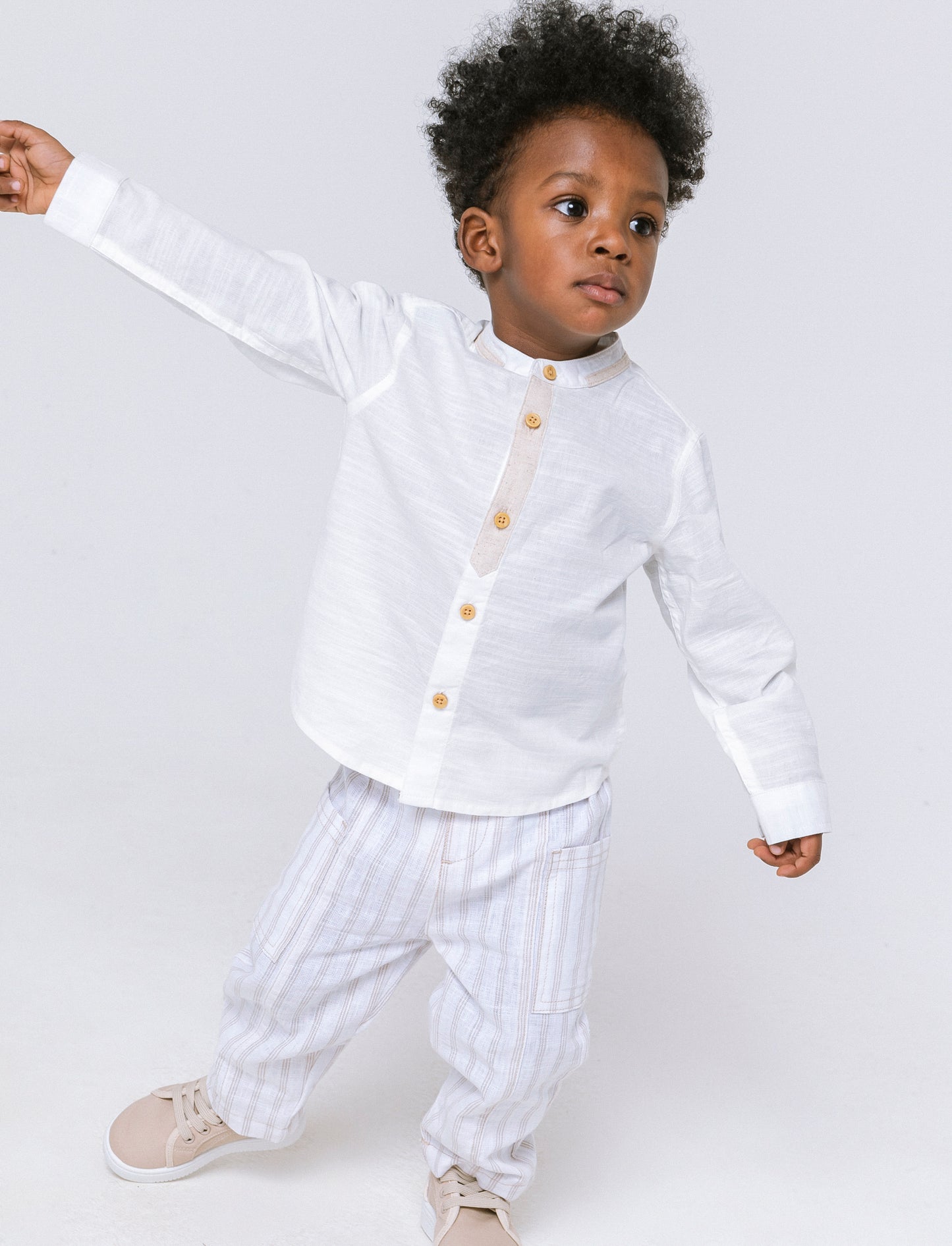 Camicia con abbottonatura a contrasto da neonato - Bianco latte