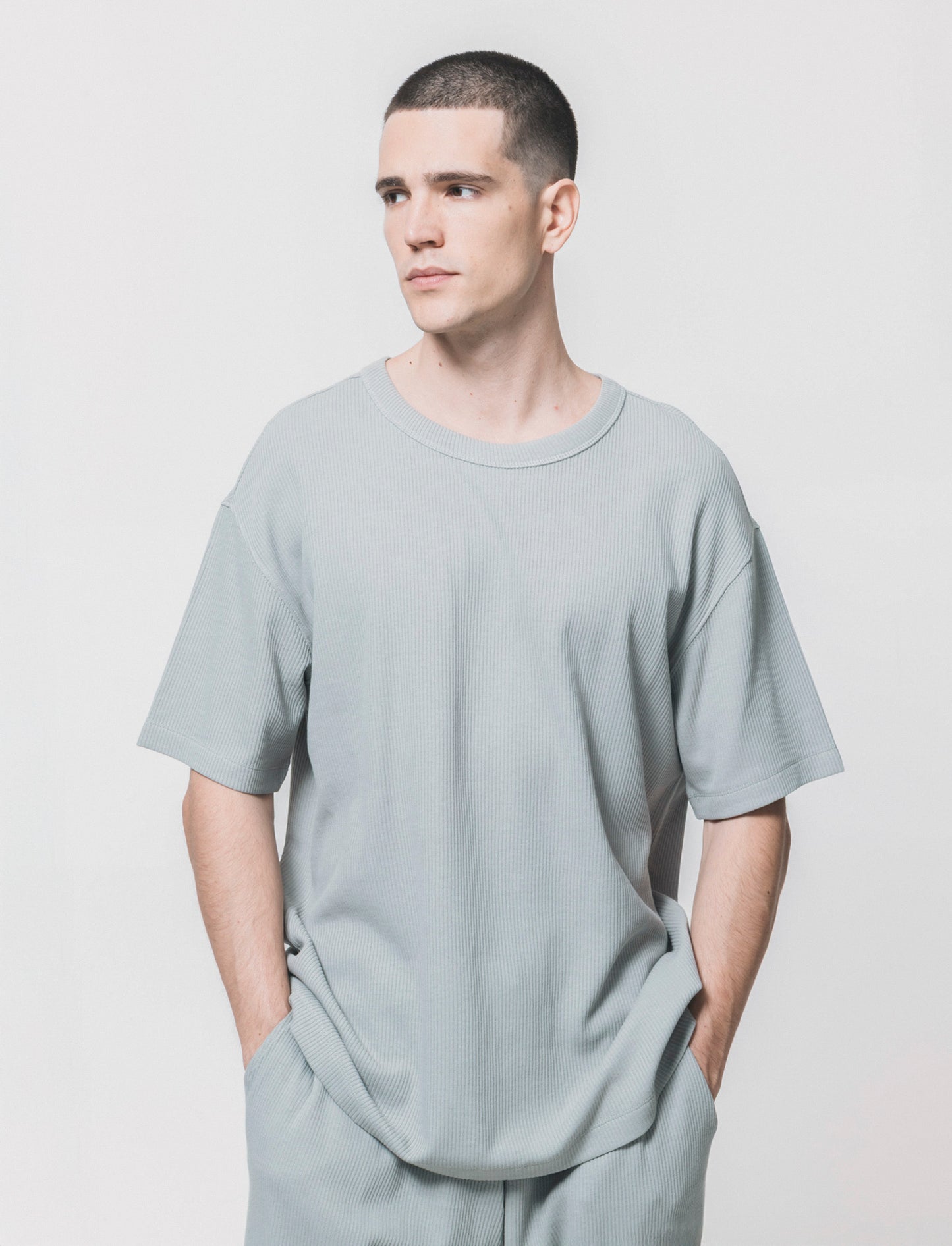T-shirt girocollo in cotone a coste - Grigio