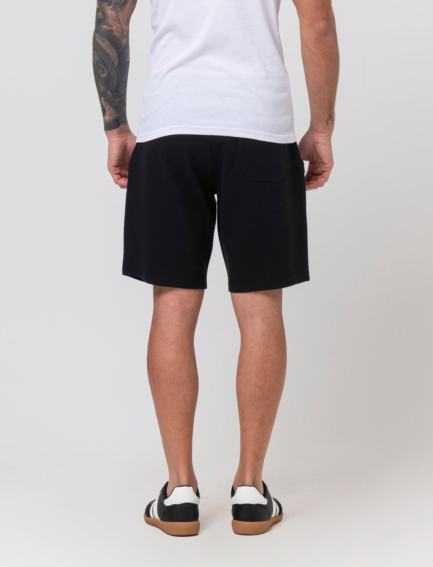 Man's waffle structure bermuda jogger shorts - Black