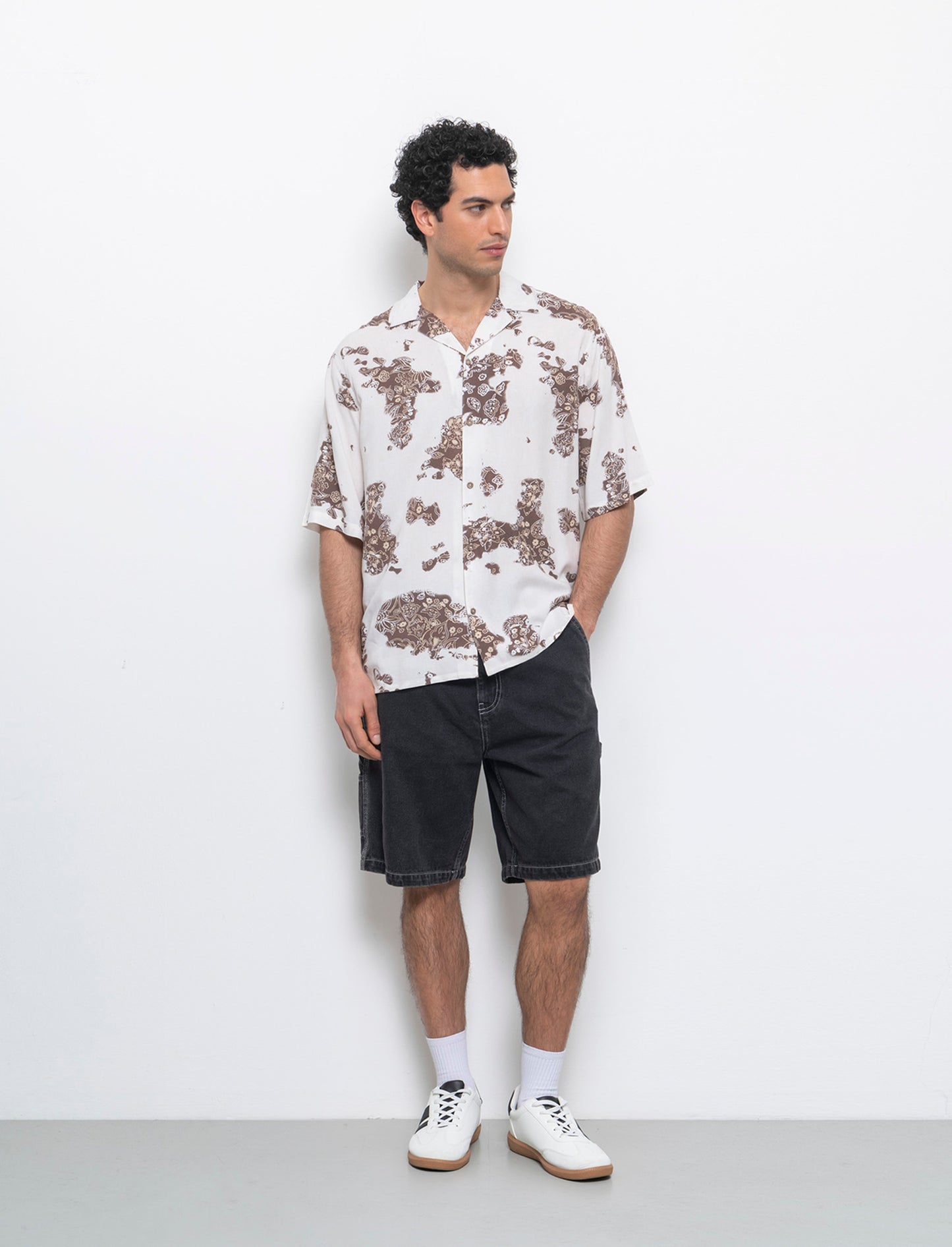 Camicia a fantasia in viscosa da uomo - Beige