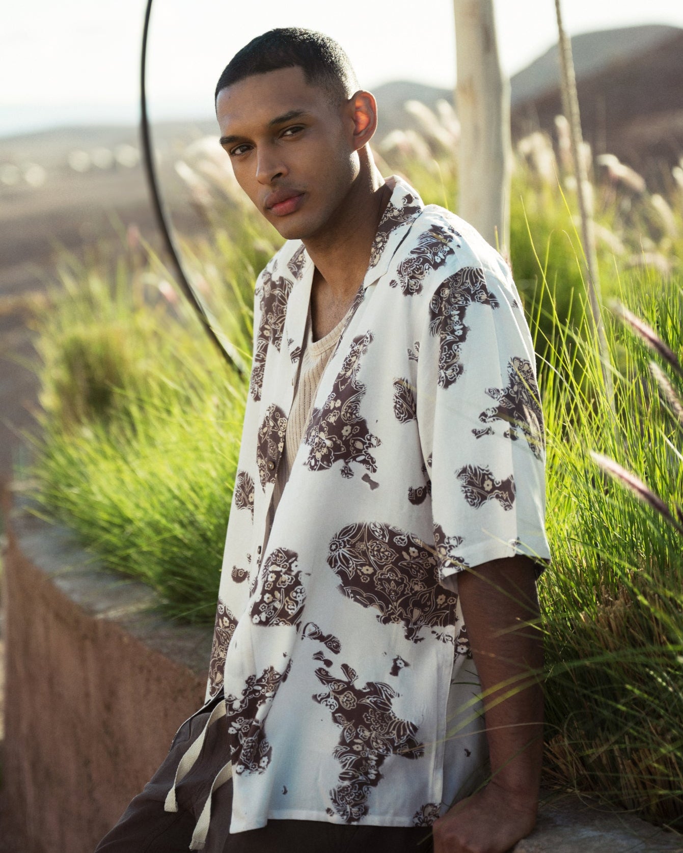 Camicia a fantasia in viscosa da uomo - Beige