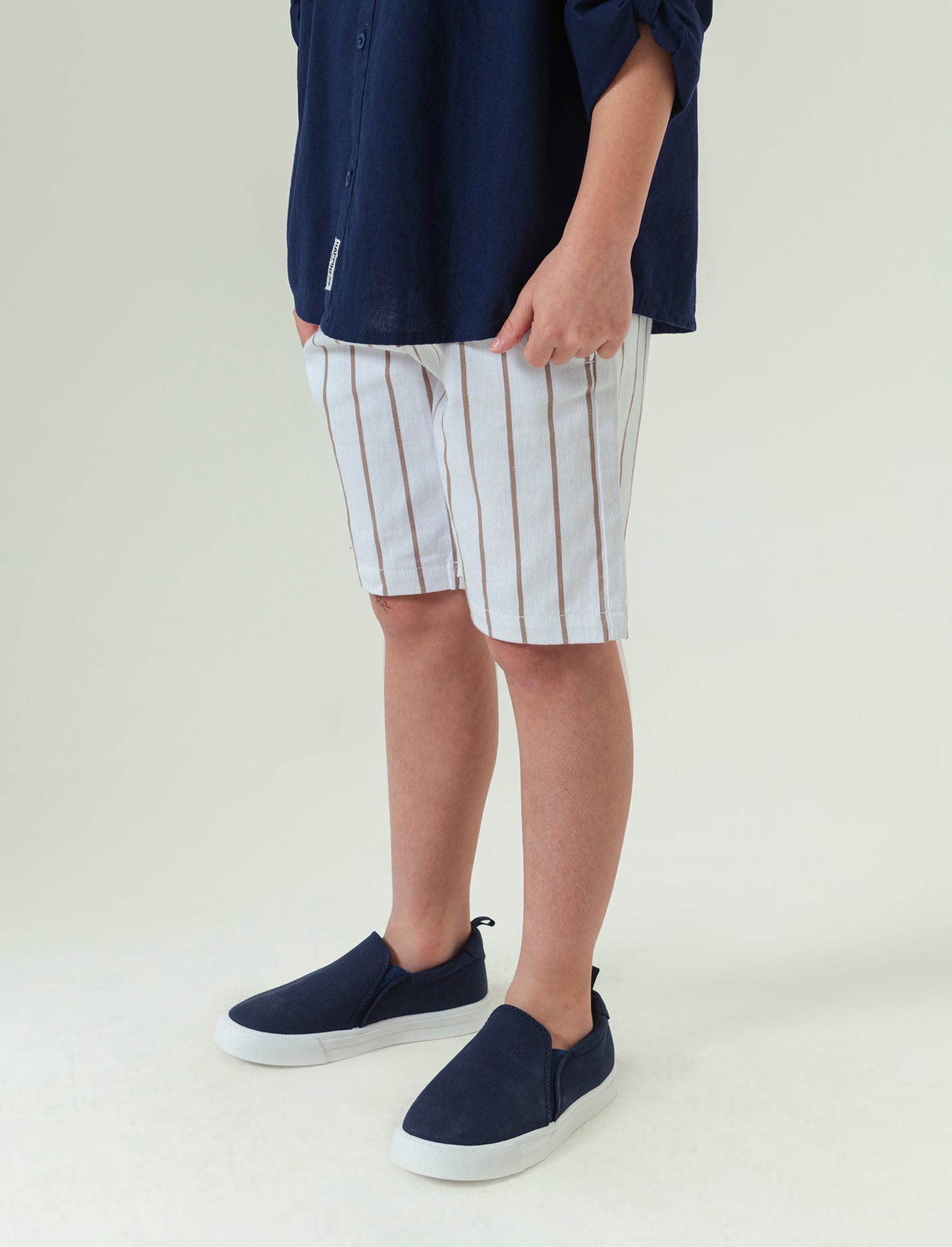 Bermuda motivo a righe da bambino - Beige