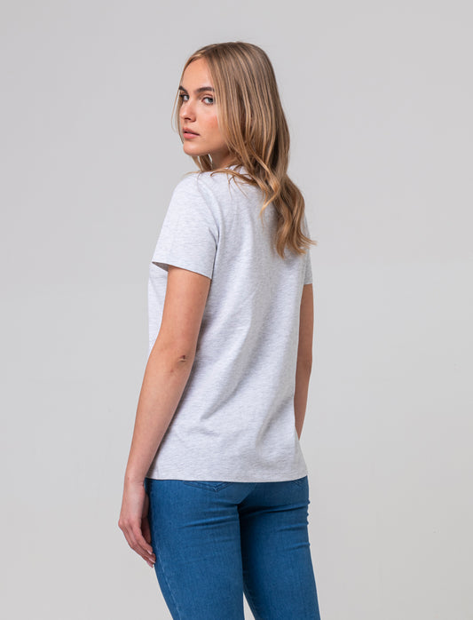 Woman's printed graphic t-shirt for casual wear - 