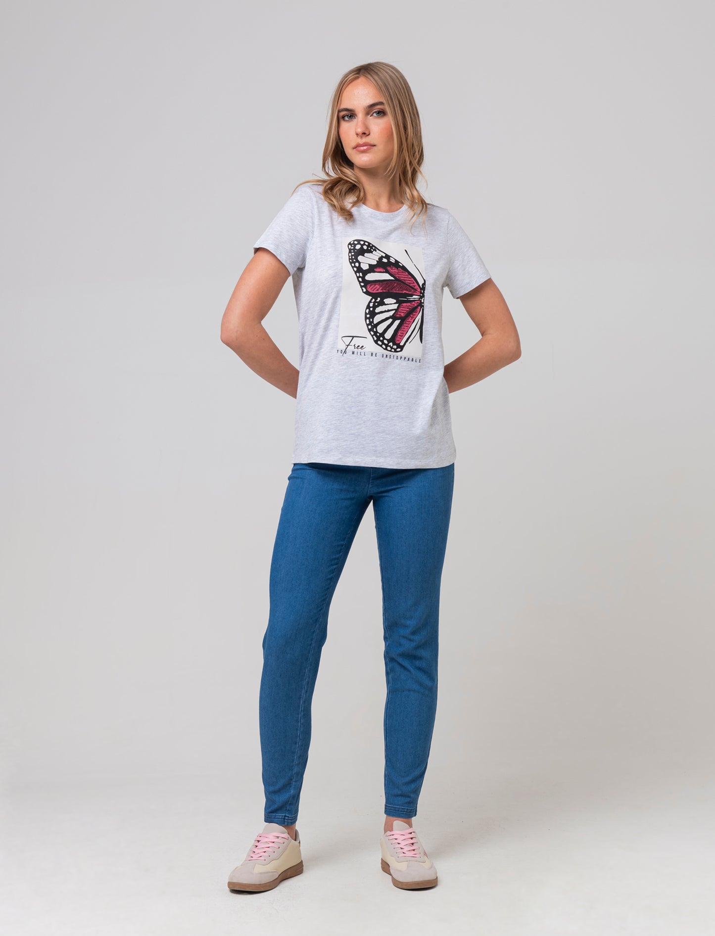 T-shirt con stampa da donna - var 3